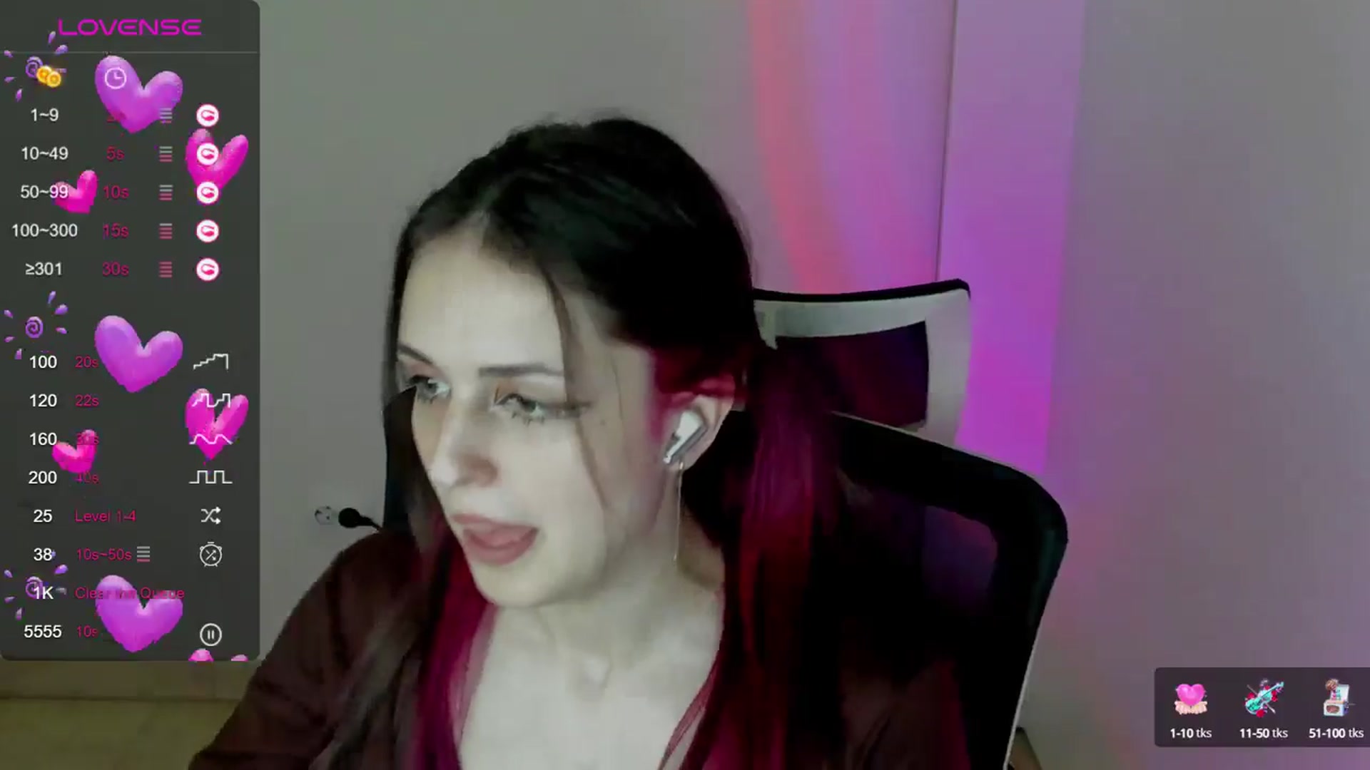 Gallery image thumbnail from Lurenn's myfreecams stream on, 05/12/2024, 15:15 image 12 of 20