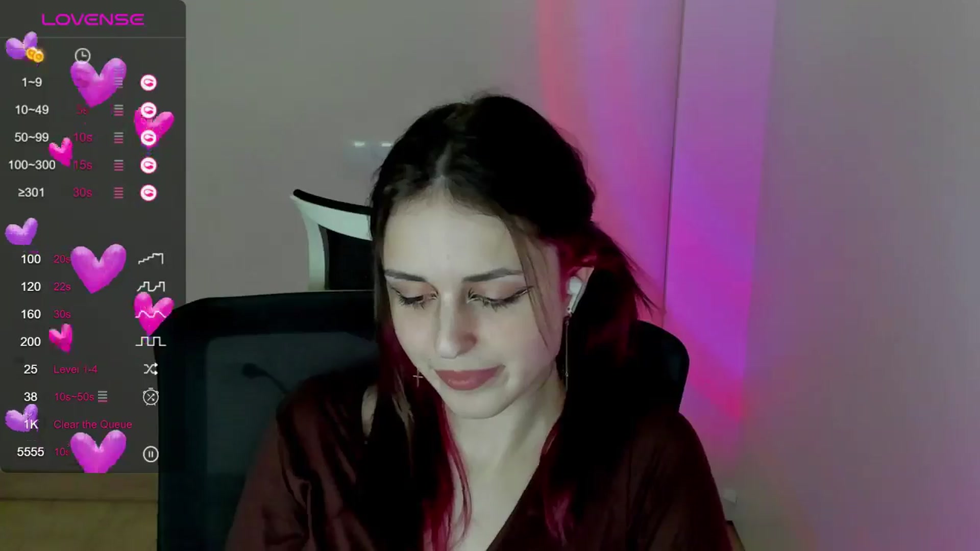 Gallery image thumbnail from Lurenn's myfreecams stream on, 05/12/2024, 15:15 image 15 of 20
