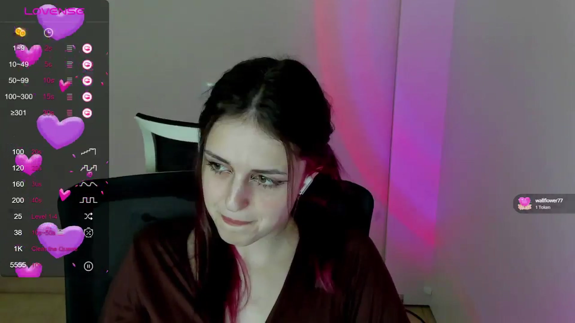 Gallery image thumbnail from Lurenn's myfreecams stream on, 05/12/2024, 15:15 image 14 of 20