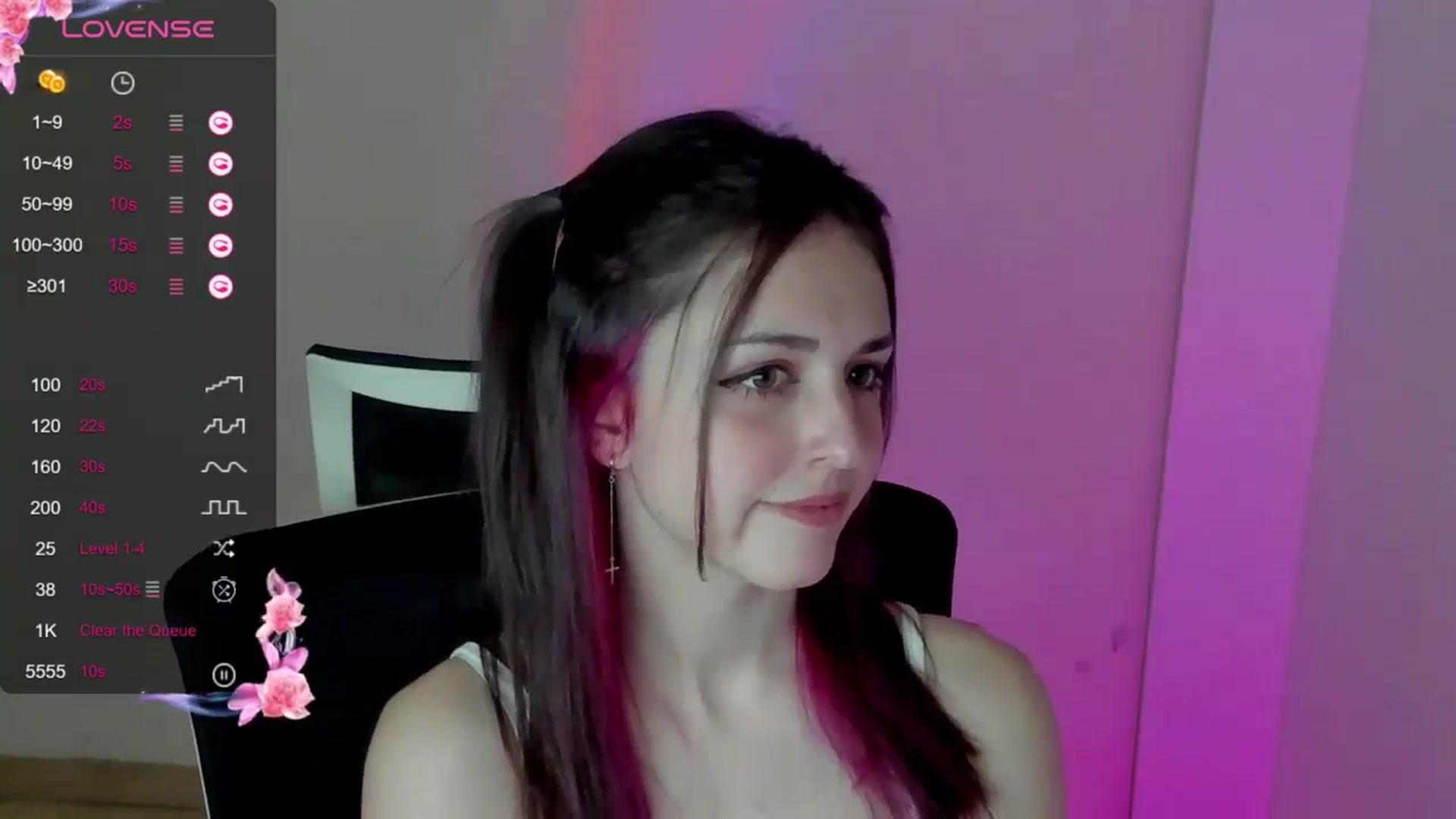Gallery image thumbnail from Lurenn's myfreecams stream on, 05/17/2024, 13:35 image 5 of 20
