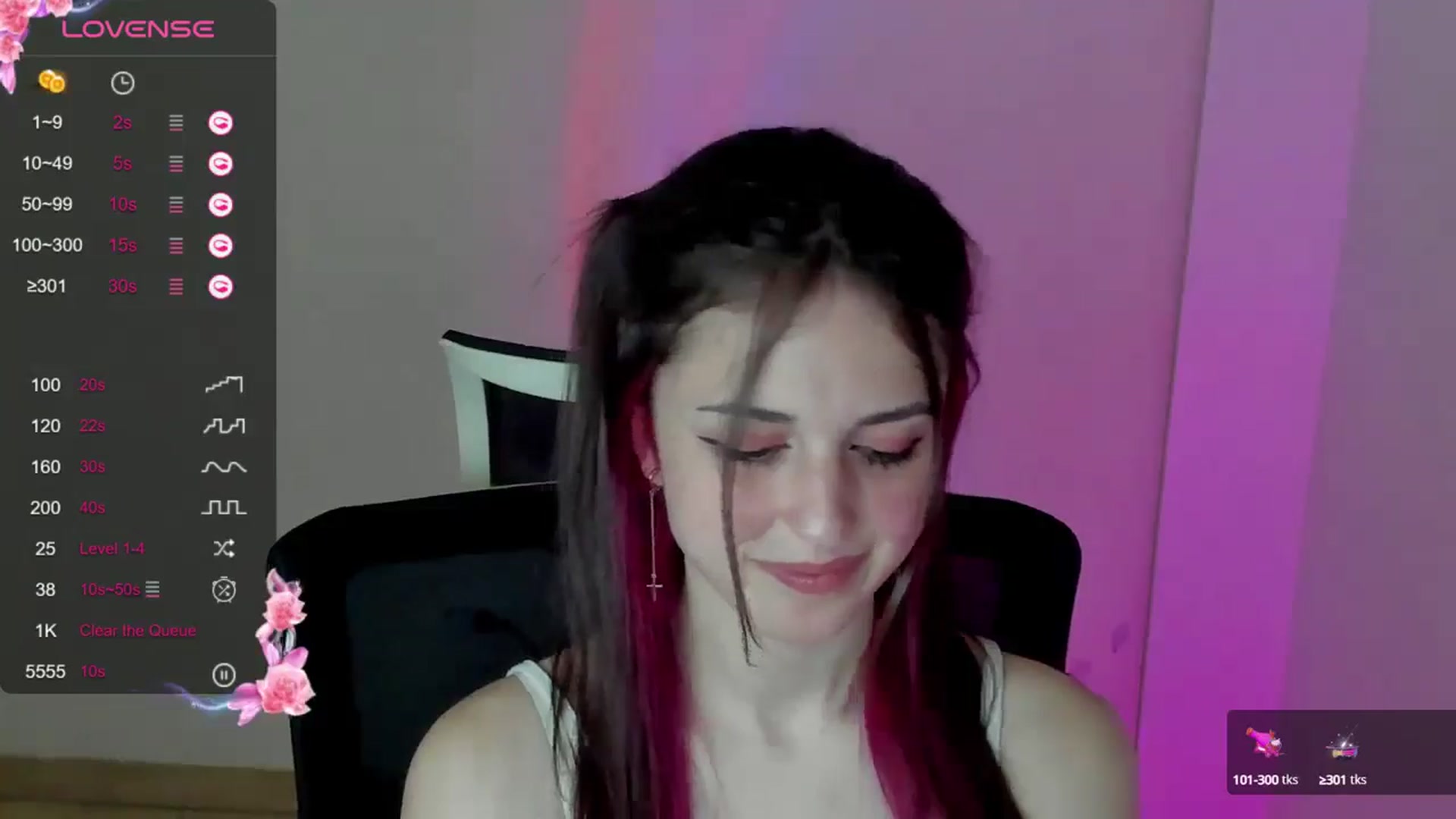 Gallery image thumbnail from Lurenn's myfreecams stream on, 05/17/2024, 13:35 image 4 of 20