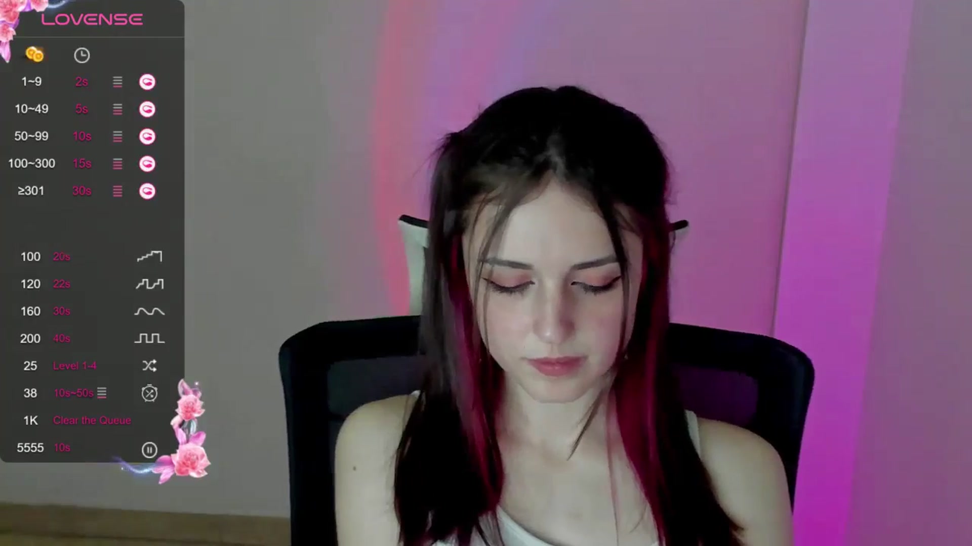 Gallery image thumbnail from Lurenn's myfreecams stream on, 05/17/2024, 13:35 image 12 of 20