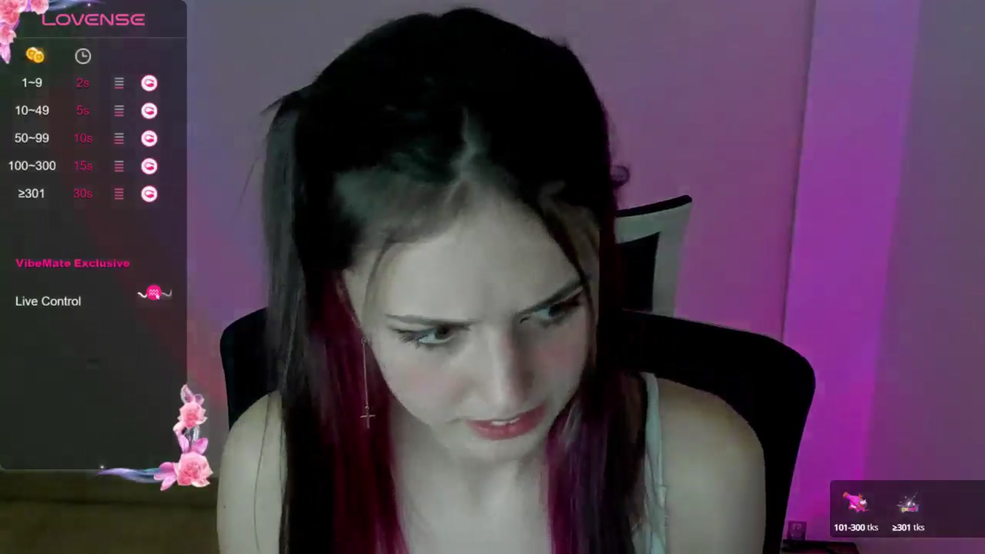 Gallery image thumbnail from Lurenn's myfreecams stream on, 05/17/2024, 15:28 image 10 of 20