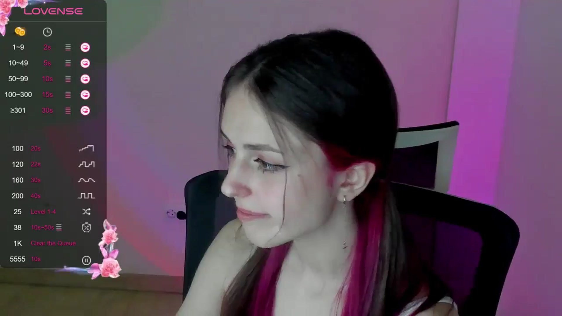 Gallery image thumbnail from Lurenn's myfreecams stream on, 05/17/2024, 17:18 image 11 of 20