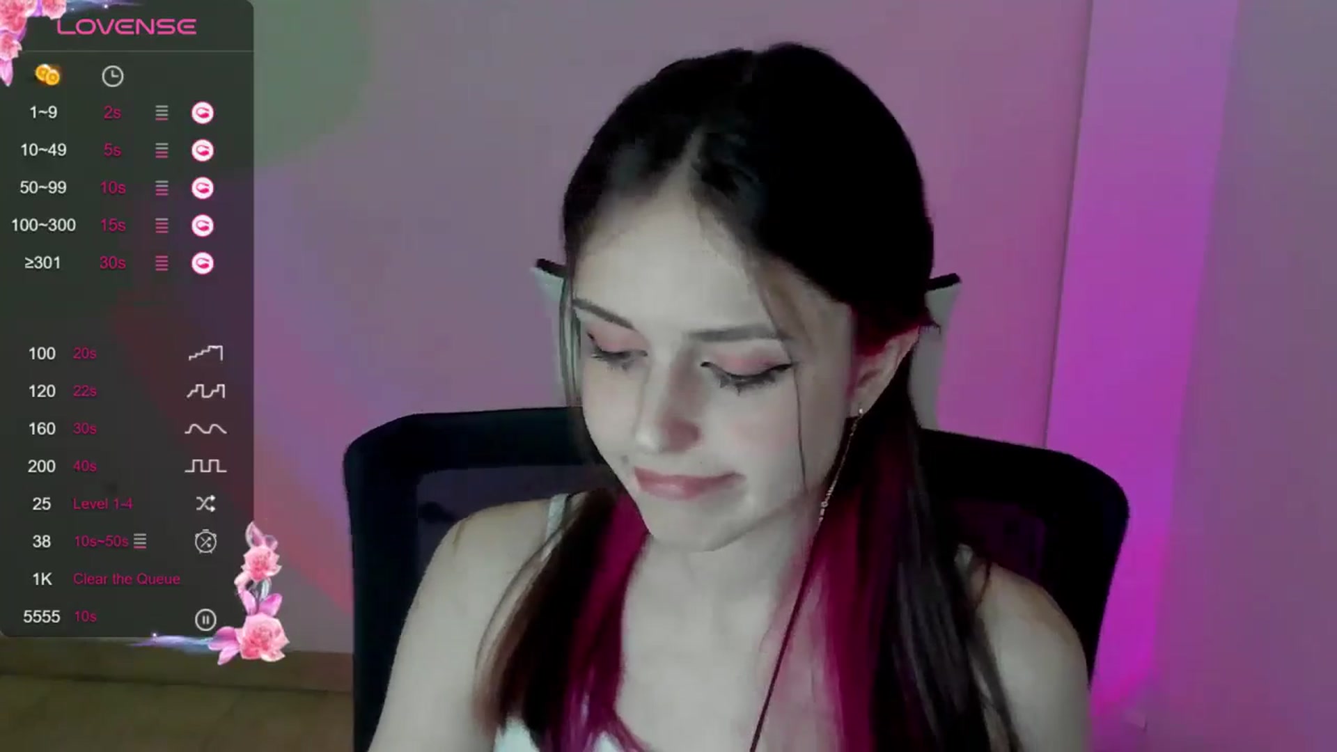 Gallery image thumbnail from Lurenn's myfreecams stream on, 05/17/2024, 17:18 image 9 of 20