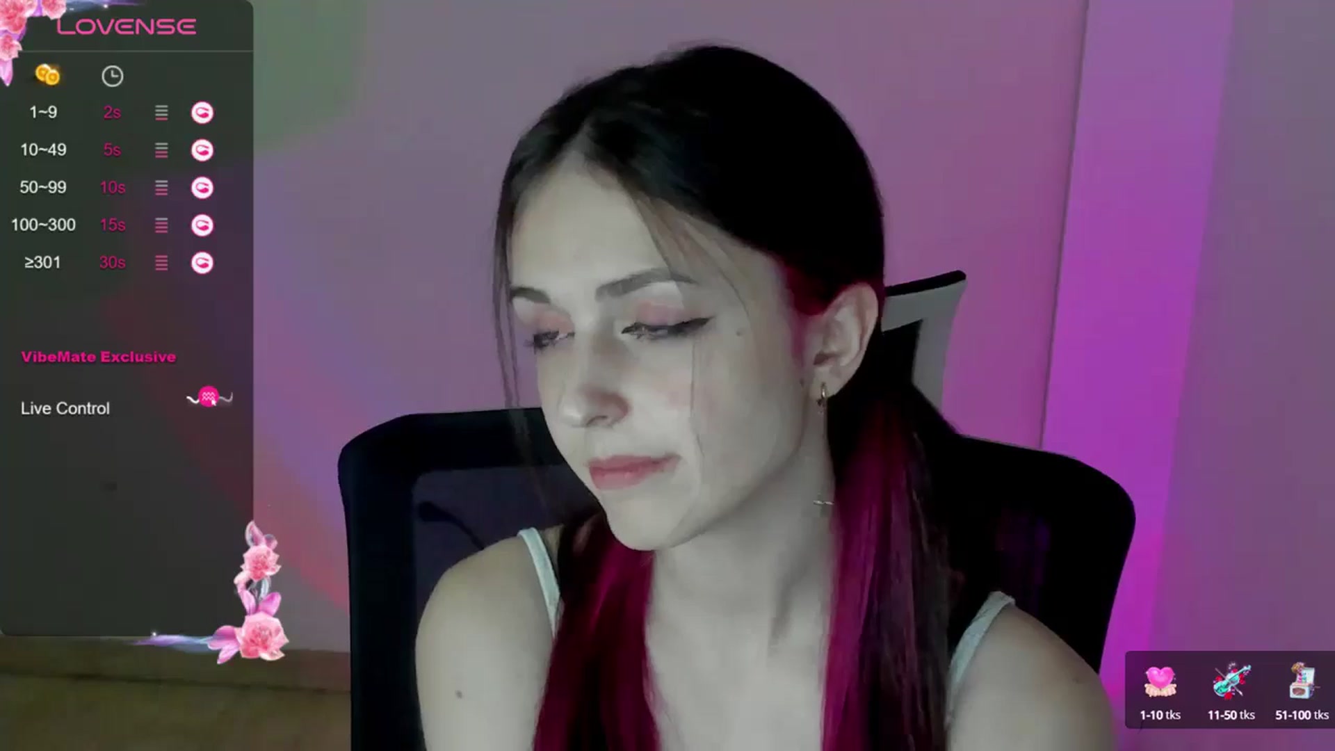 Gallery image thumbnail from Lurenn's myfreecams stream on, 05/17/2024, 17:18 image 5 of 20