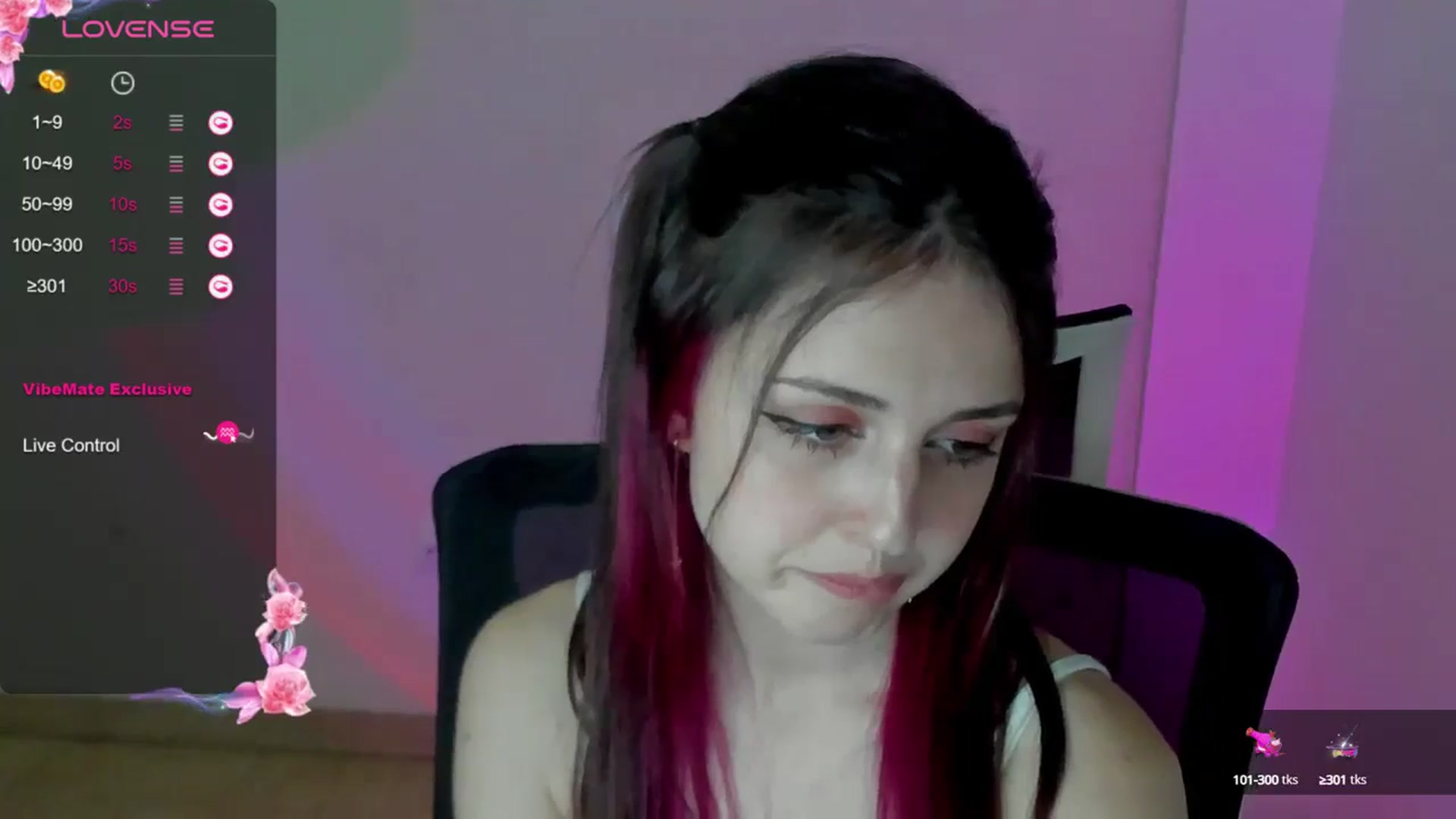 Gallery image thumbnail from Lurenn's myfreecams stream on, 05/17/2024, 17:18 image 2 of 20
