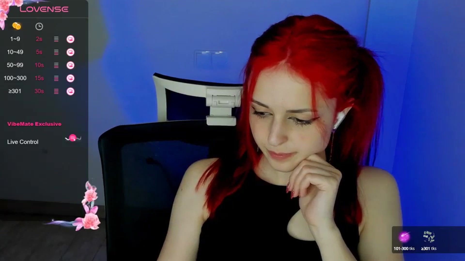Gallery image thumbnail from Lurenn's myfreecams stream on, 05/24/2024, 12:23 image 18 of 20