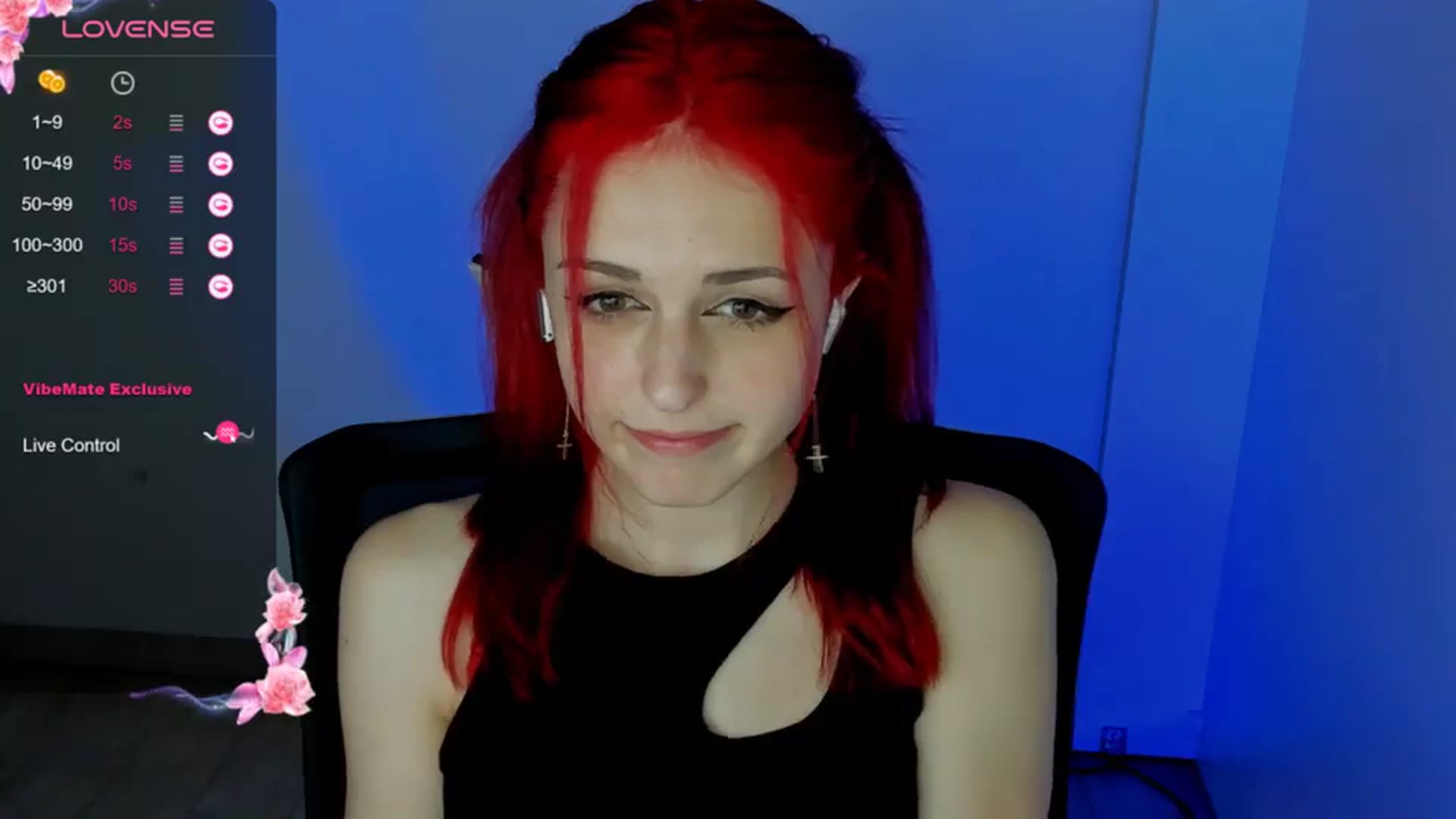 Gallery image thumbnail from Lurenn's myfreecams stream on, 05/24/2024, 12:23 image 11 of 20