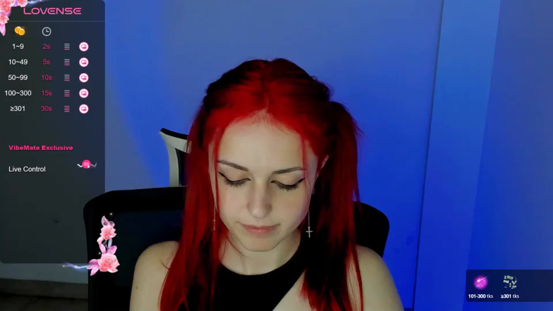 Gallery image thumbnail from Lurenn's myfreecams stream on, 05/24/2024, 13:35 image 3 of 20