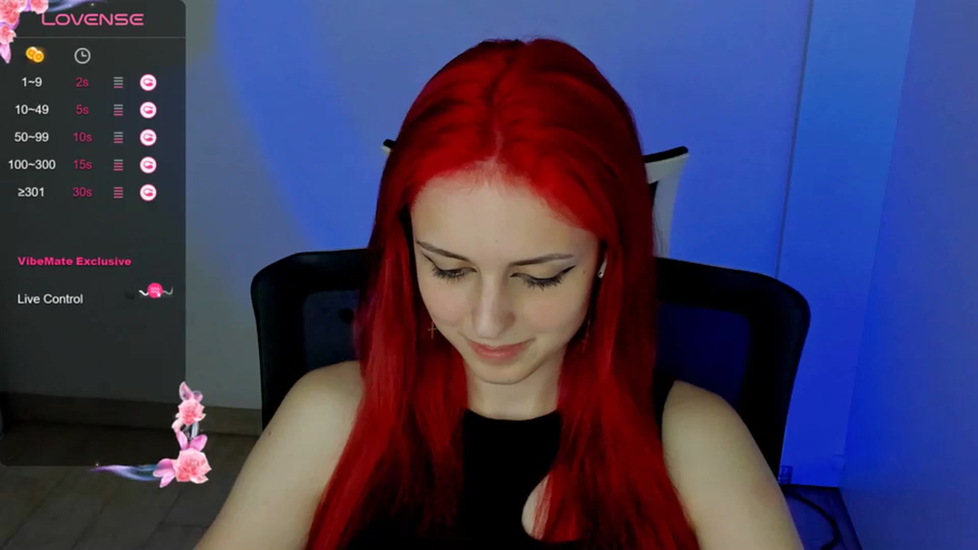 Gallery image thumbnail from Lurenn's myfreecams stream on, 05/24/2024, 14:35 image 4 of 20