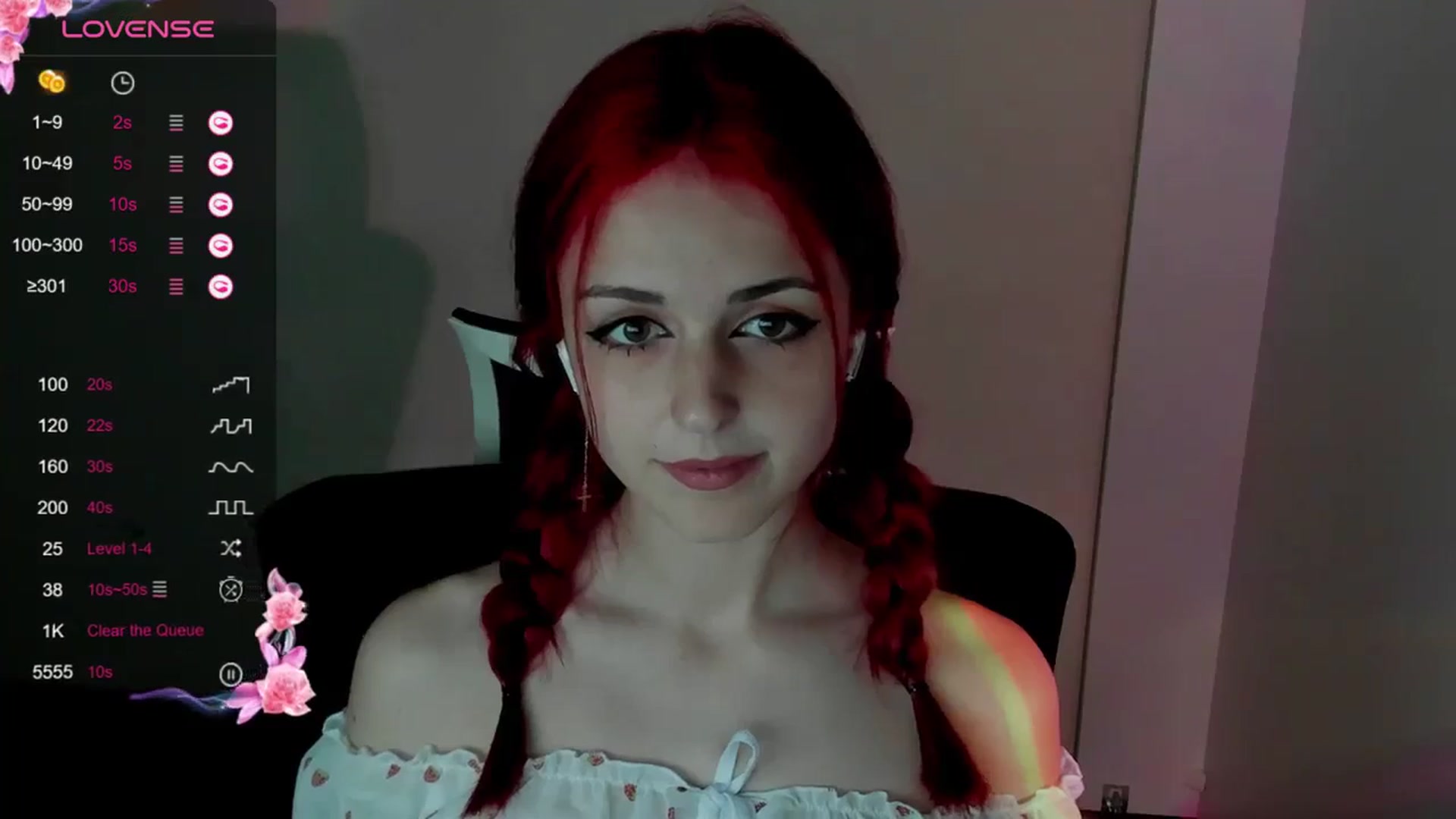 Gallery image thumbnail from Lurenn's myfreecams stream on, 05/25/2024, 10:57 image 15 of 20