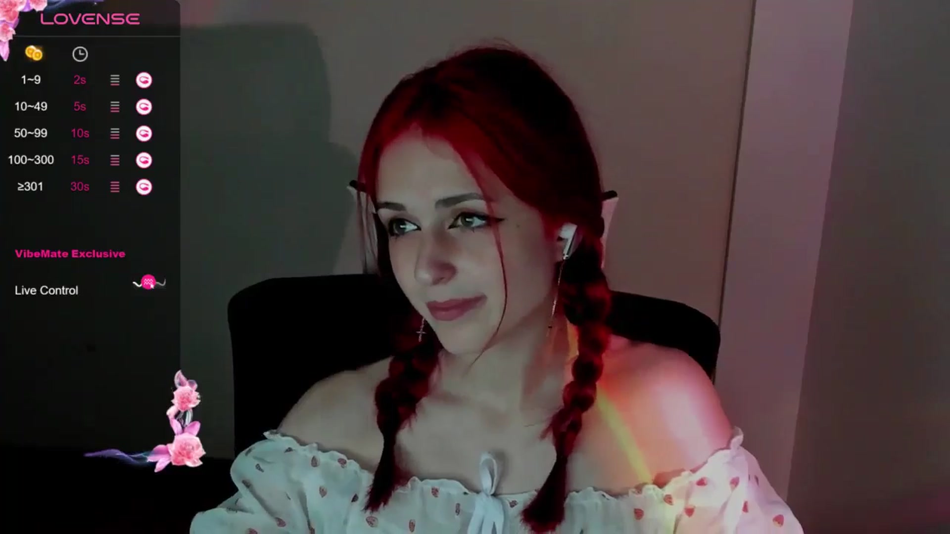 Gallery image thumbnail from Lurenn's myfreecams stream on, 05/25/2024, 10:57 image 19 of 20