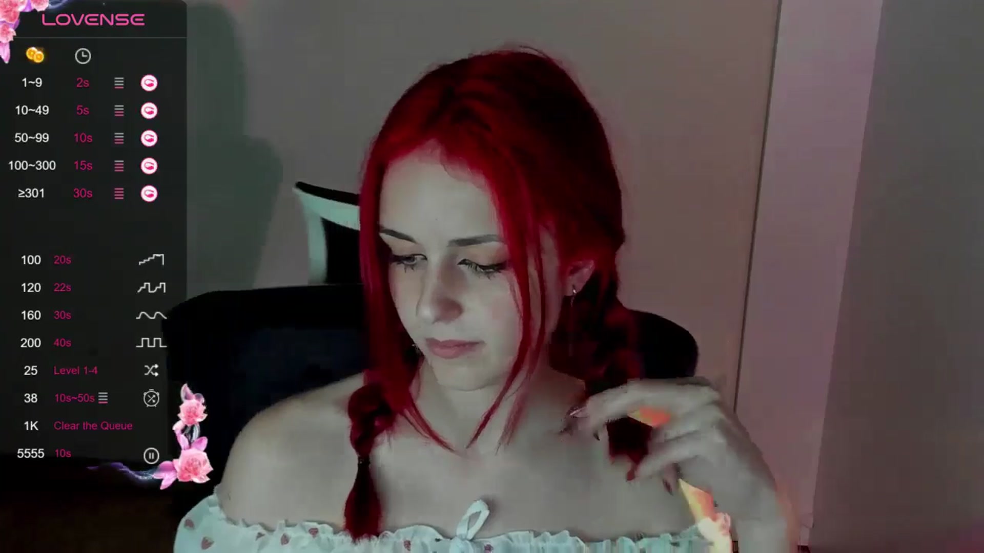 Gallery image thumbnail from Lurenn's myfreecams stream on, 05/25/2024, 11:51 image 6 of 20