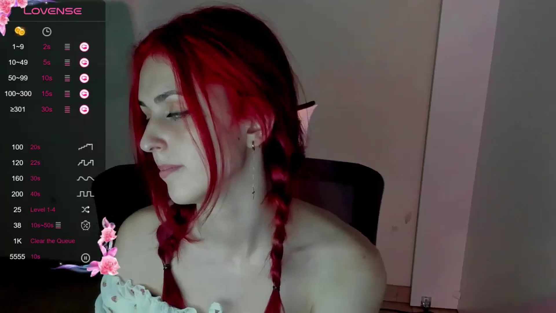 Gallery image thumbnail from Lurenn's myfreecams stream on, 05/25/2024, 11:51 image 11 of 20