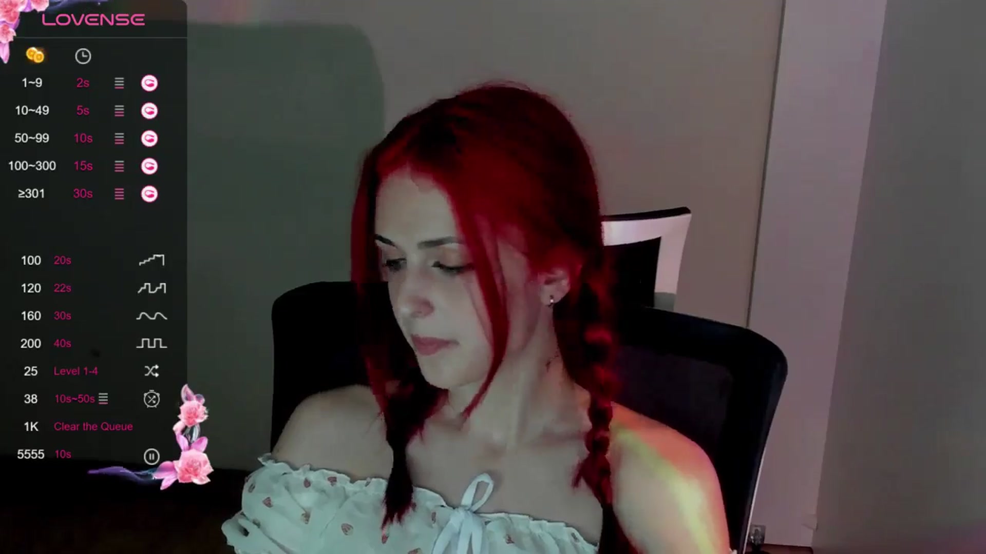 Gallery image thumbnail from Lurenn's myfreecams stream on, 05/25/2024, 11:51 image 19 of 20