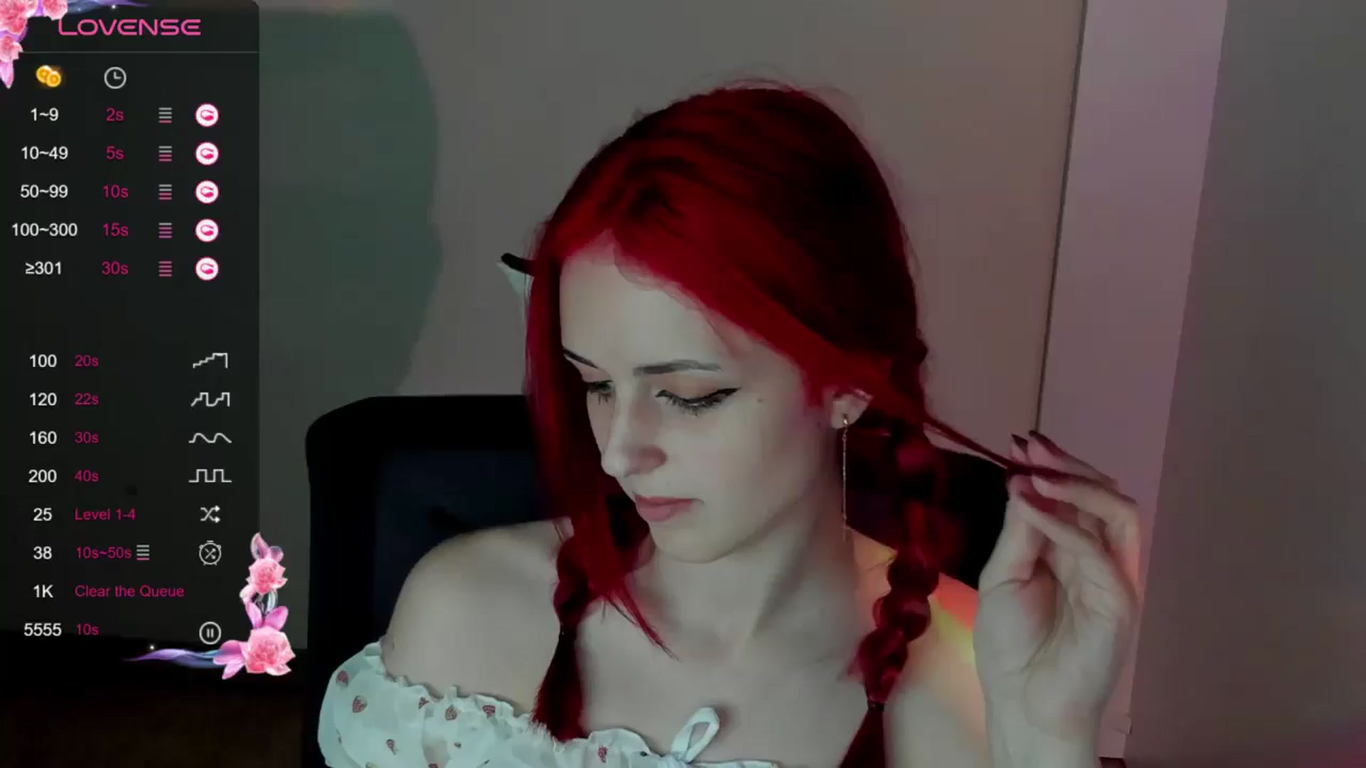 Gallery image thumbnail from Lurenn's myfreecams stream on, 05/25/2024, 11:51 image 1 of 20