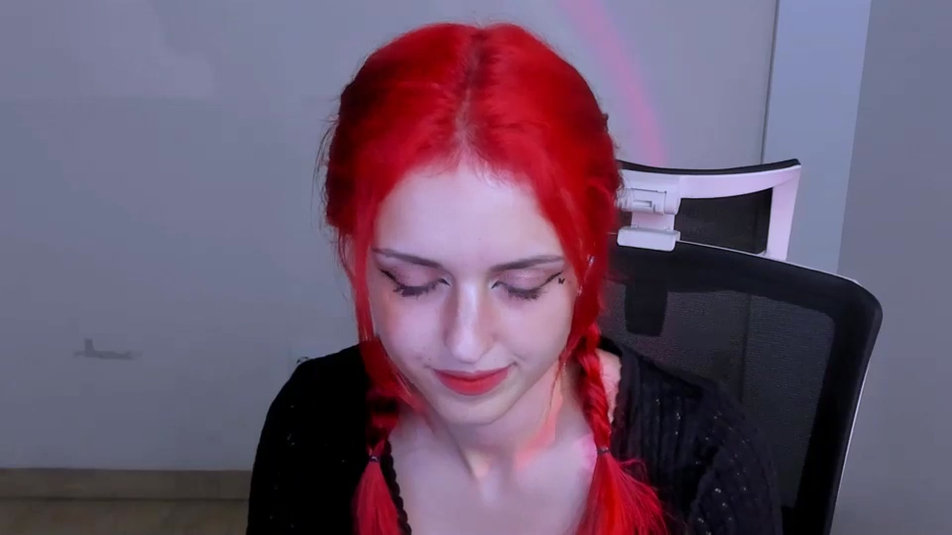 Gallery image thumbnail from Lurenn's myfreecams stream on, 07/04/2024, 09:09 image 2 of 20