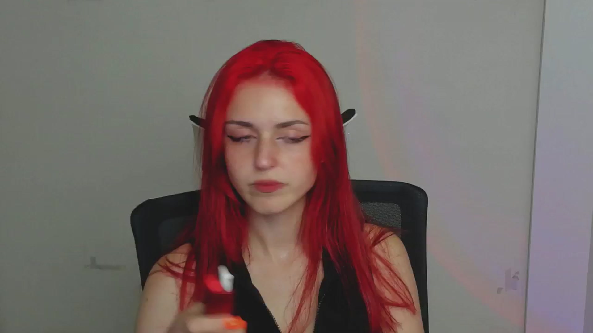 Gallery image thumbnail from Lurenn's myfreecams stream on, 07/06/2024, 17:36 image 2 of 20