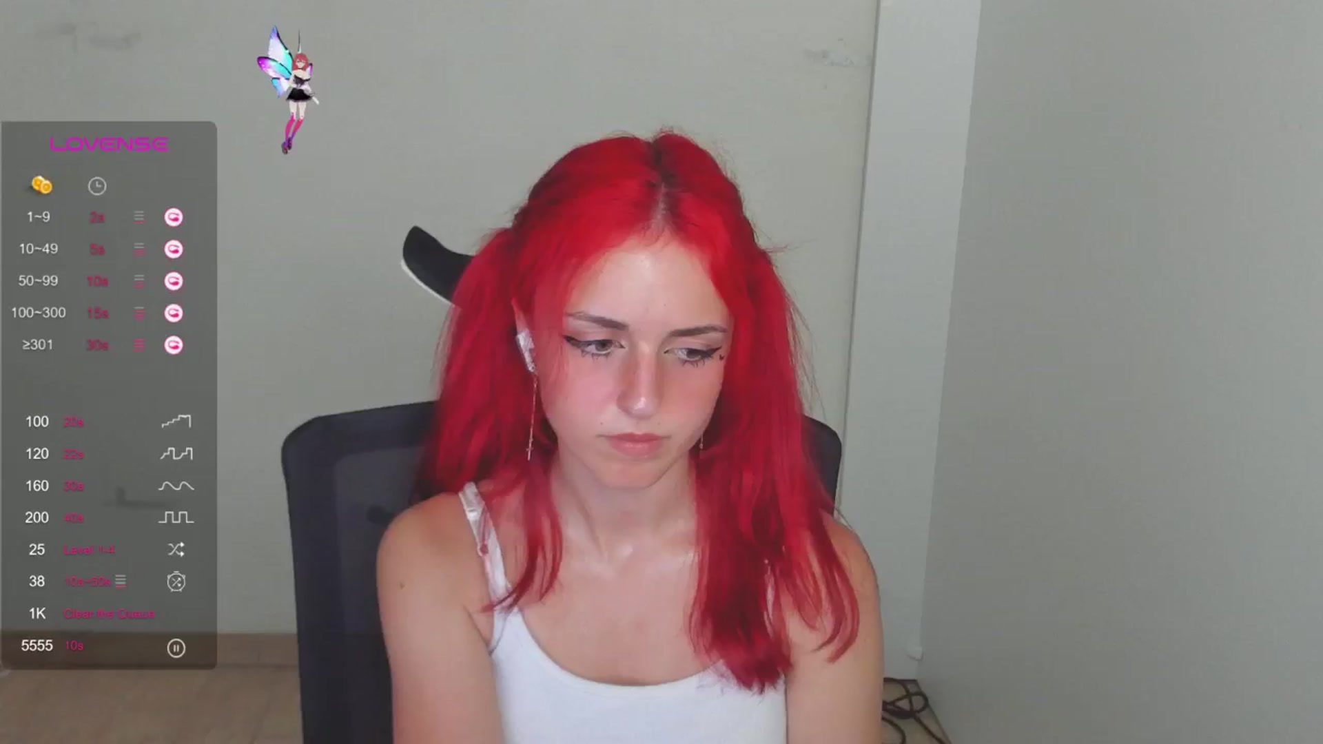 Gallery image thumbnail from Lurenn's myfreecams stream on, 07/19/2024, 16:34 image 14 of 20