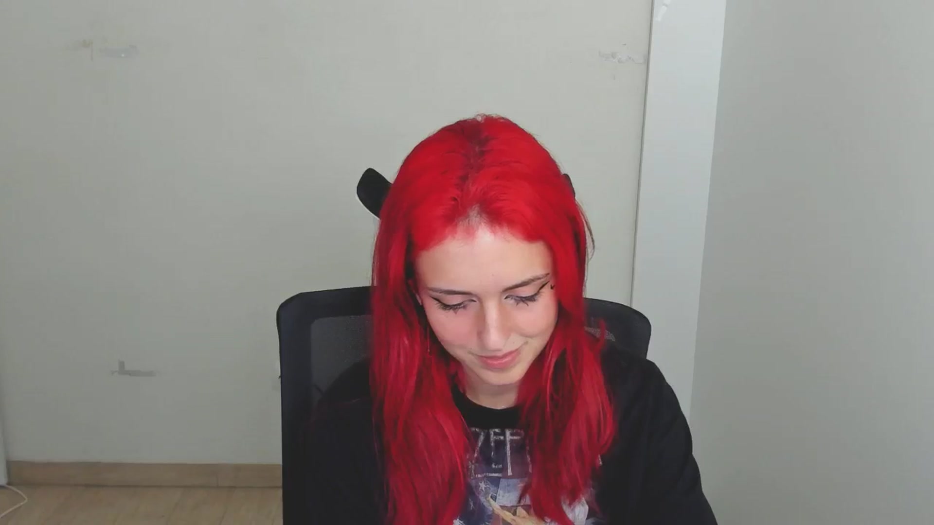 Gallery image thumbnail from Lurenn's myfreecams stream on, 07/20/2024, 15:06 image 3 of 20