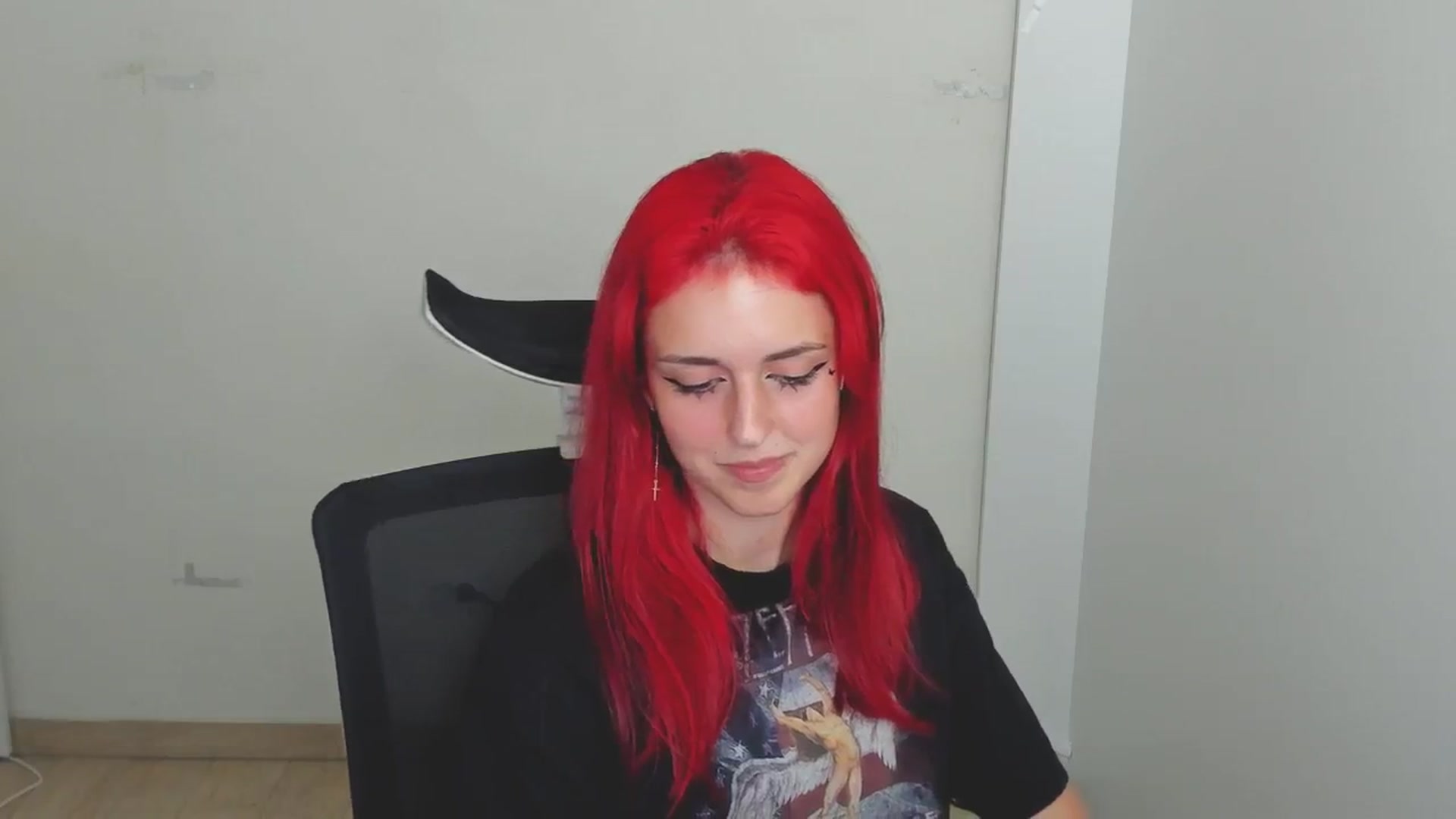 Gallery image thumbnail from Lurenn's myfreecams stream on, 07/20/2024, 15:06 image 4 of 20