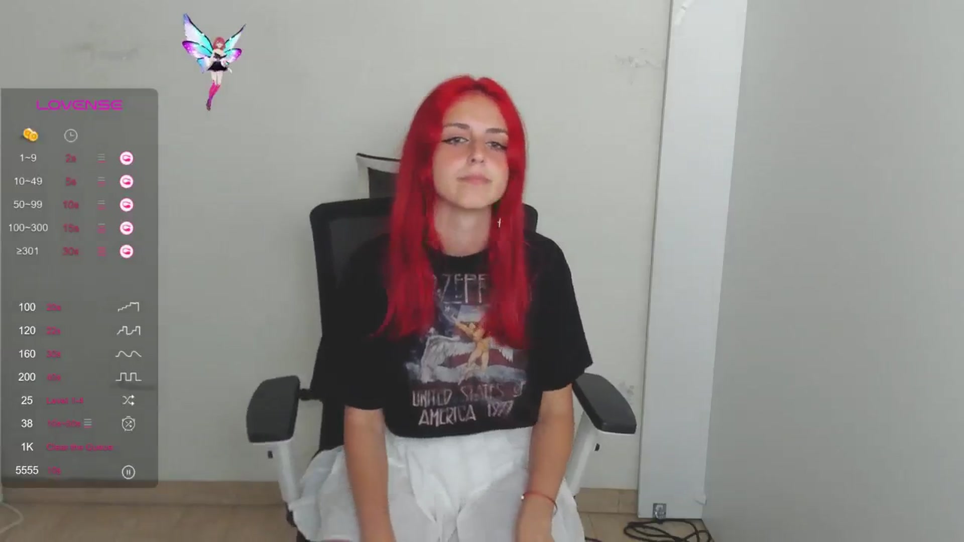 Gallery image thumbnail from Lurenn's myfreecams stream on, 07/20/2024, 17:40 image 7 of 20