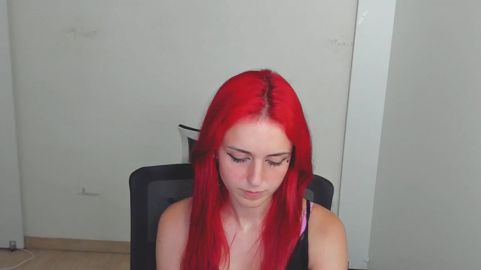 Gallery image thumbnail from Lurenn's myfreecams stream on, 07/21/2024, 17:24 image 3 of 20