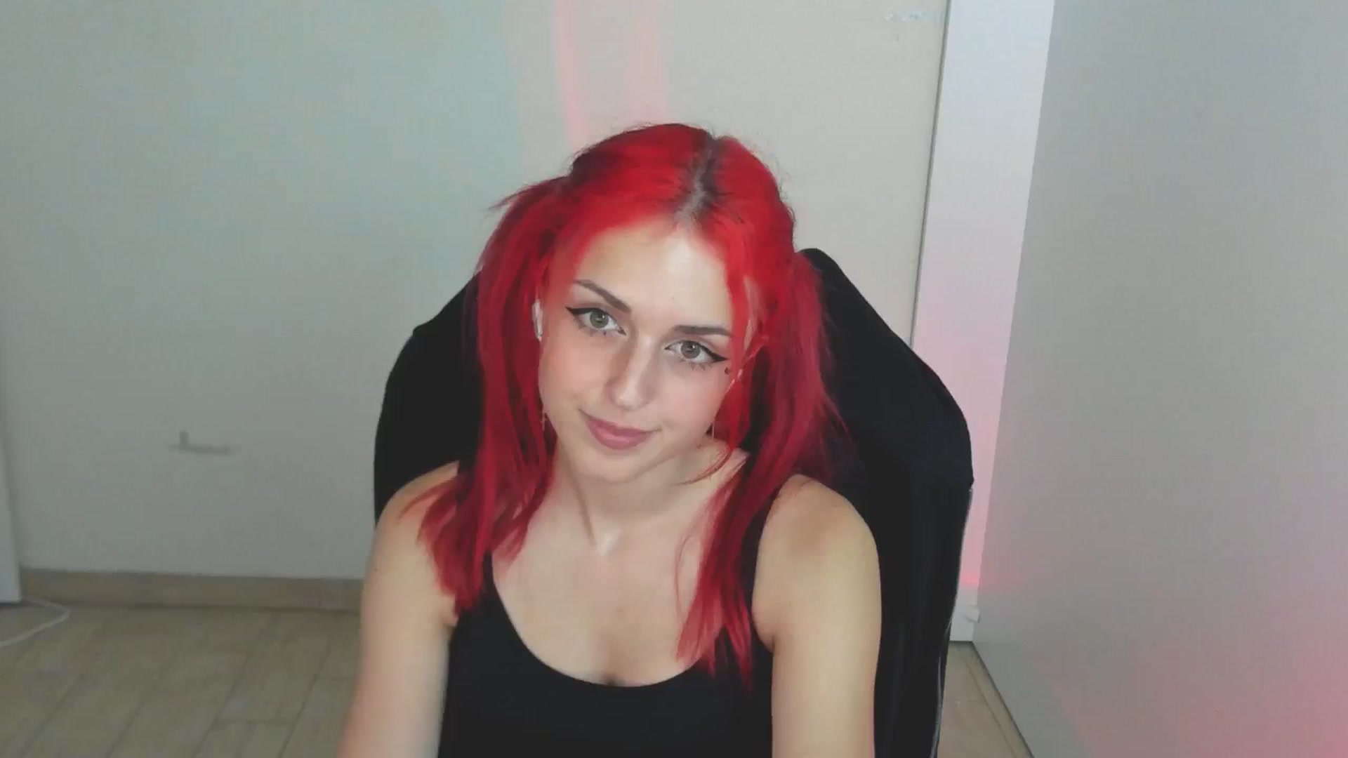 Gallery image thumbnail from Lurenn's myfreecams stream on, 07/24/2024, 20:55 image 20 of 20