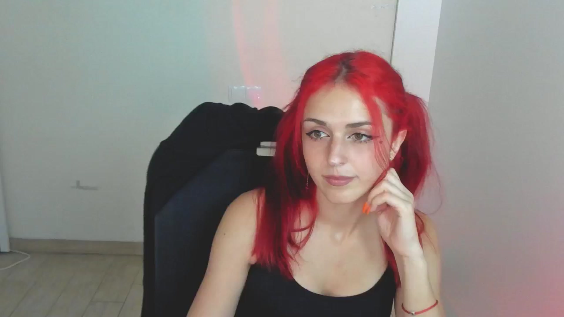 Gallery image thumbnail from Lurenn's myfreecams stream on, 07/24/2024, 20:55 image 5 of 20
