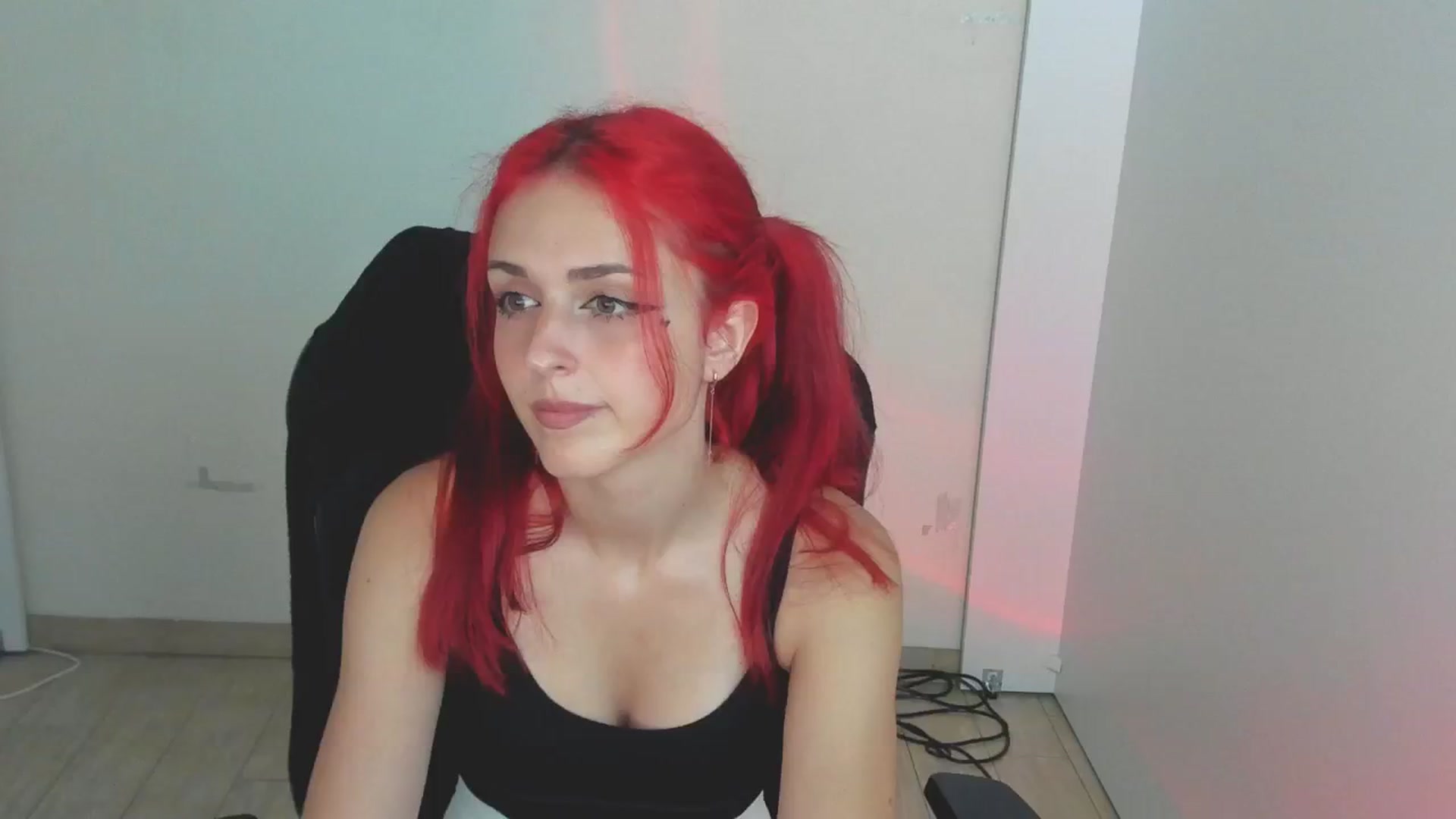 Gallery image thumbnail from Lurenn's myfreecams stream on, 07/24/2024, 20:55 image 1 of 20
