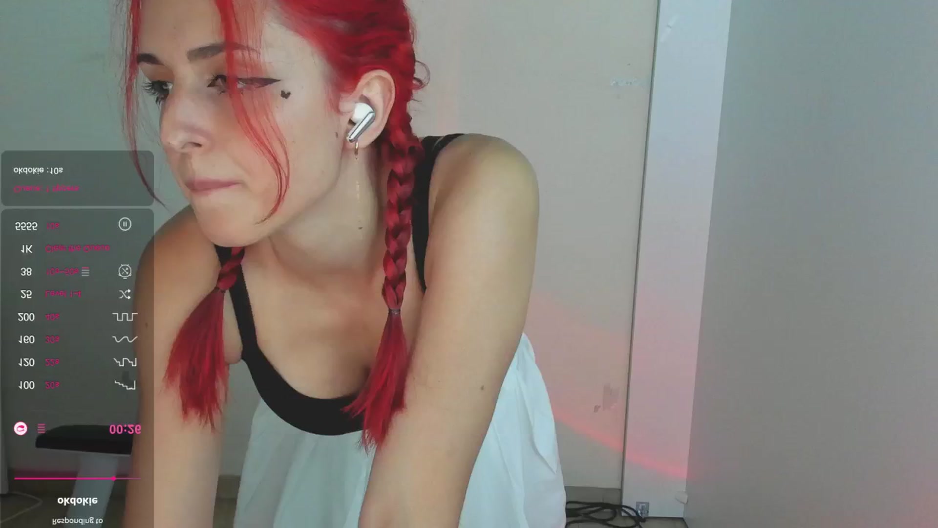 Gallery image thumbnail from Lurenn's myfreecams stream on, 07/24/2024, 22:21 image 16 of 20