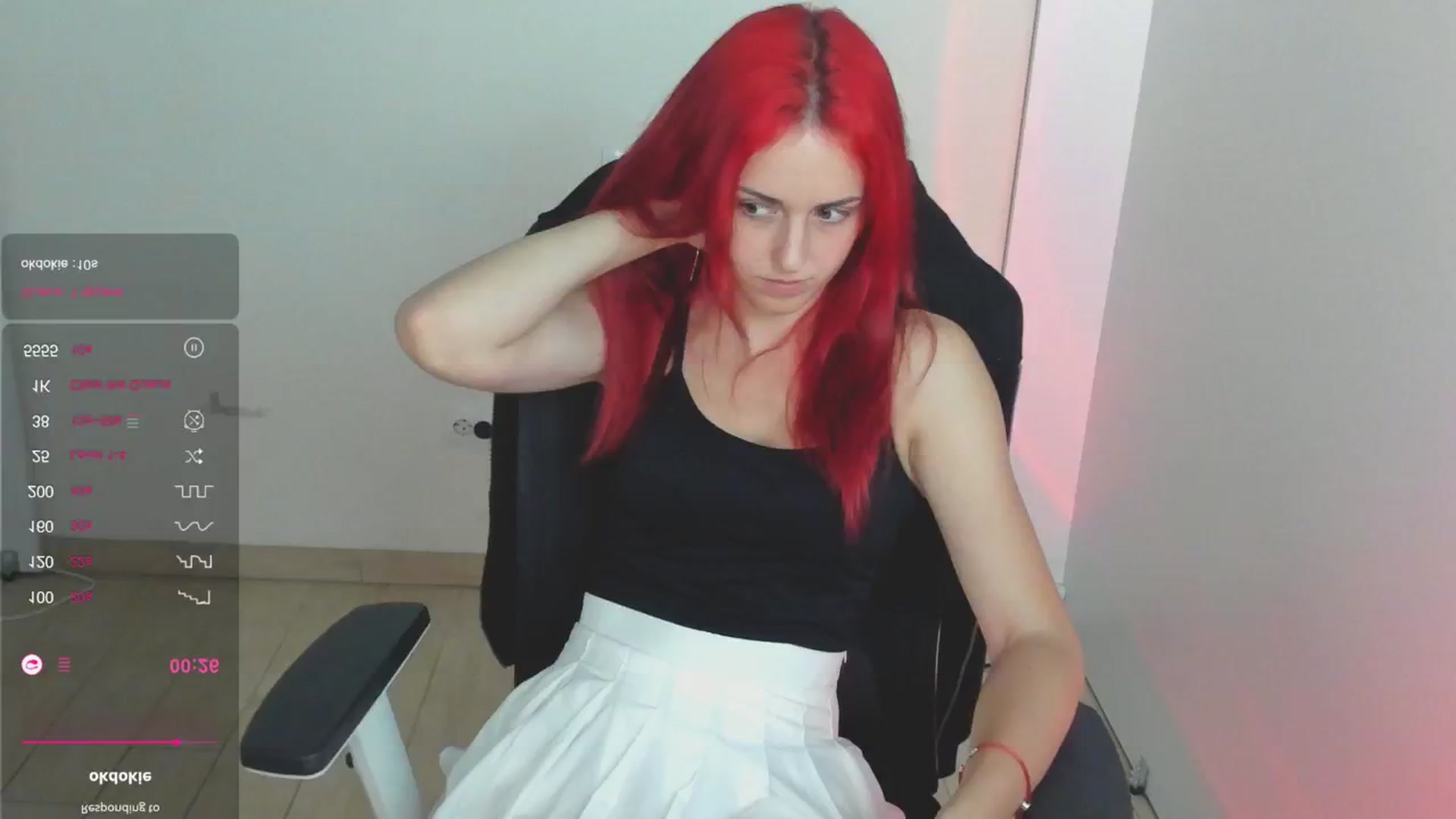 Gallery image thumbnail from Lurenn's myfreecams stream on, 07/25/2024, 24:59 image 6 of 20