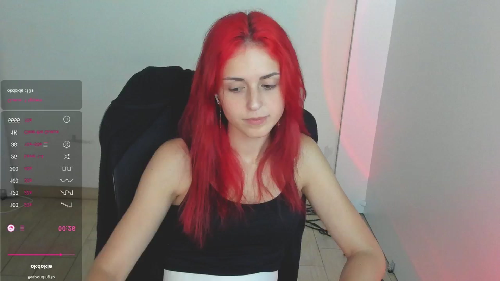 Gallery image thumbnail from Lurenn's myfreecams stream on, 07/25/2024, 24:59 image 17 of 20