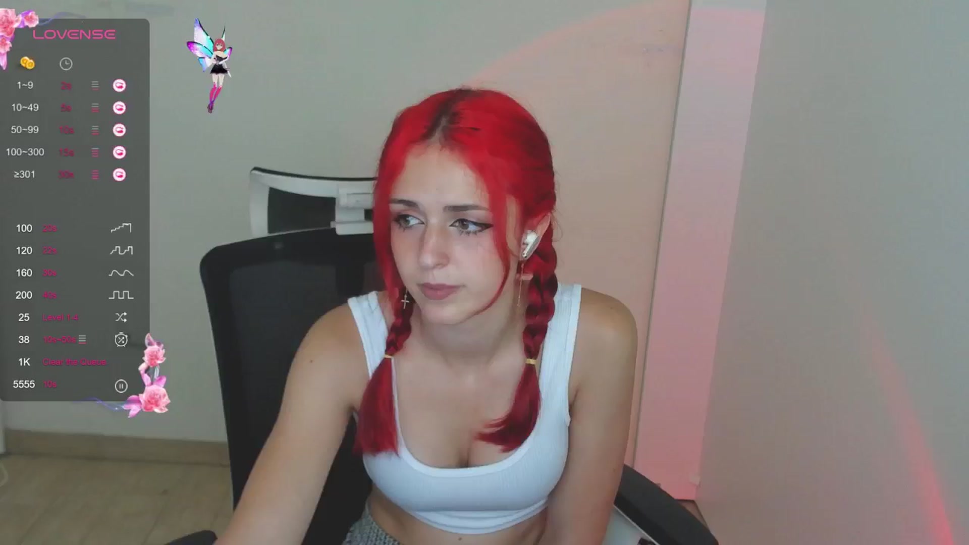 Gallery image thumbnail from Lurenn's myfreecams stream on, 07/26/2024, 15:07 image 15 of 20