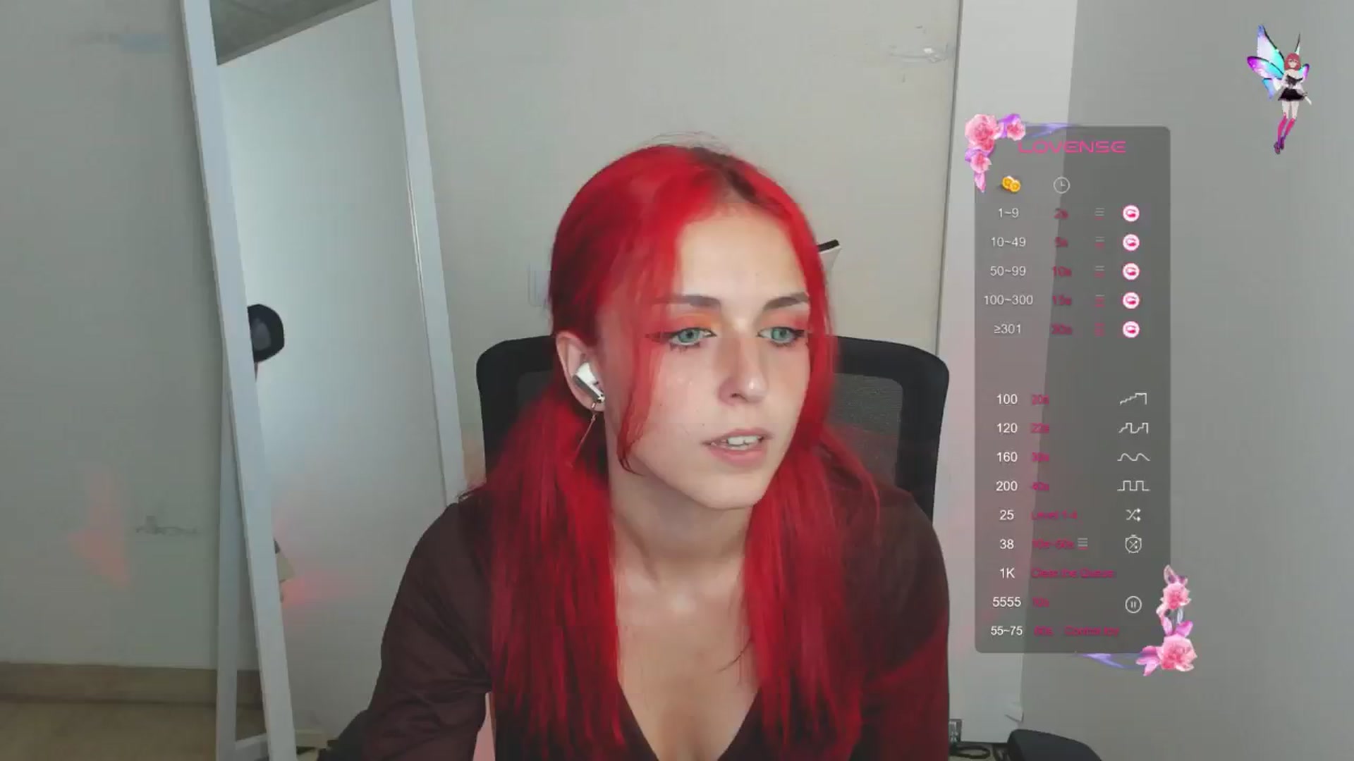 Gallery image thumbnail from Lurenn's myfreecams stream on, 08/04/2024, 22:18 image 4 of 20