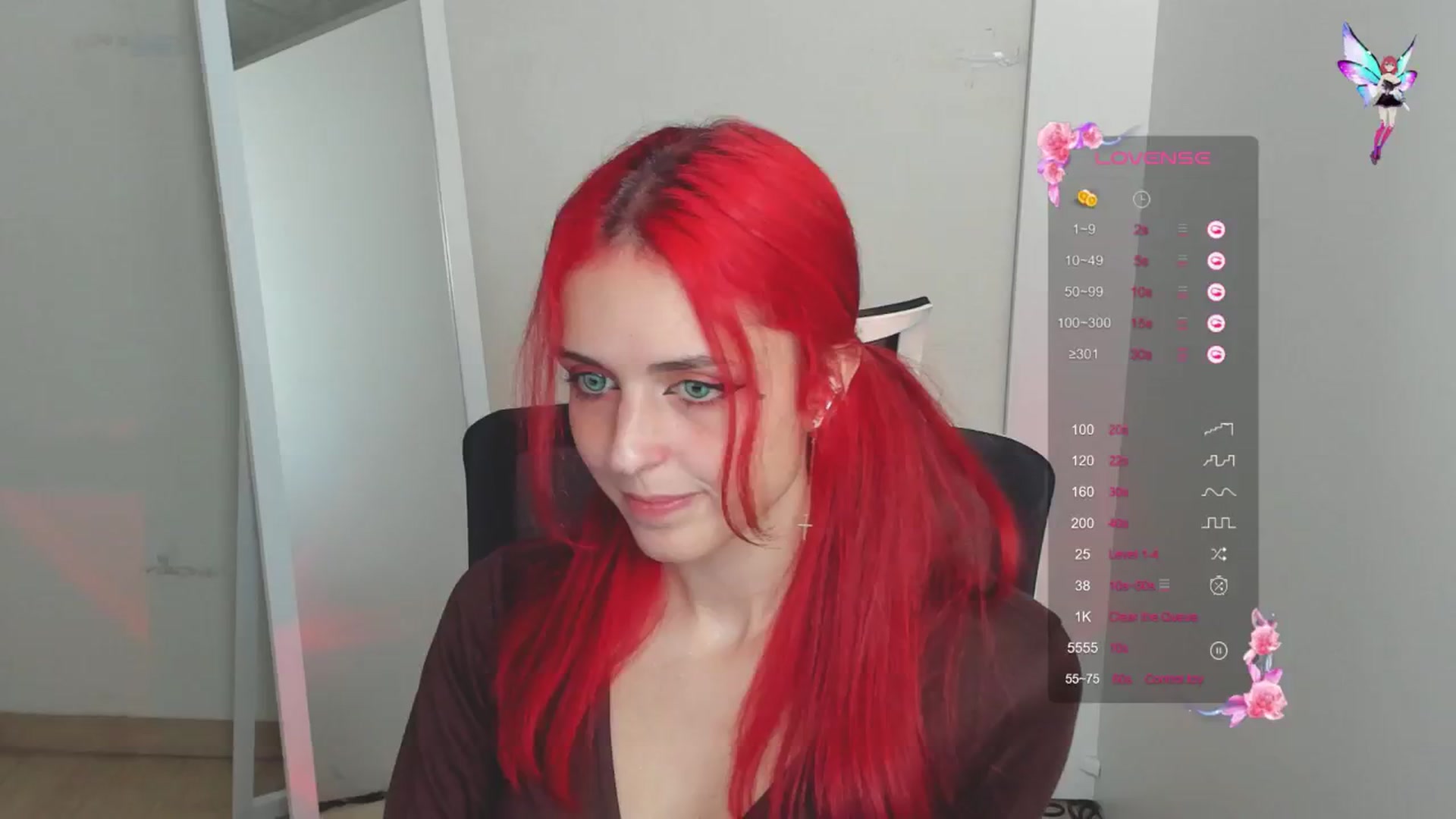 Gallery image thumbnail from Lurenn's myfreecams stream on, 08/04/2024, 22:18 image 7 of 20