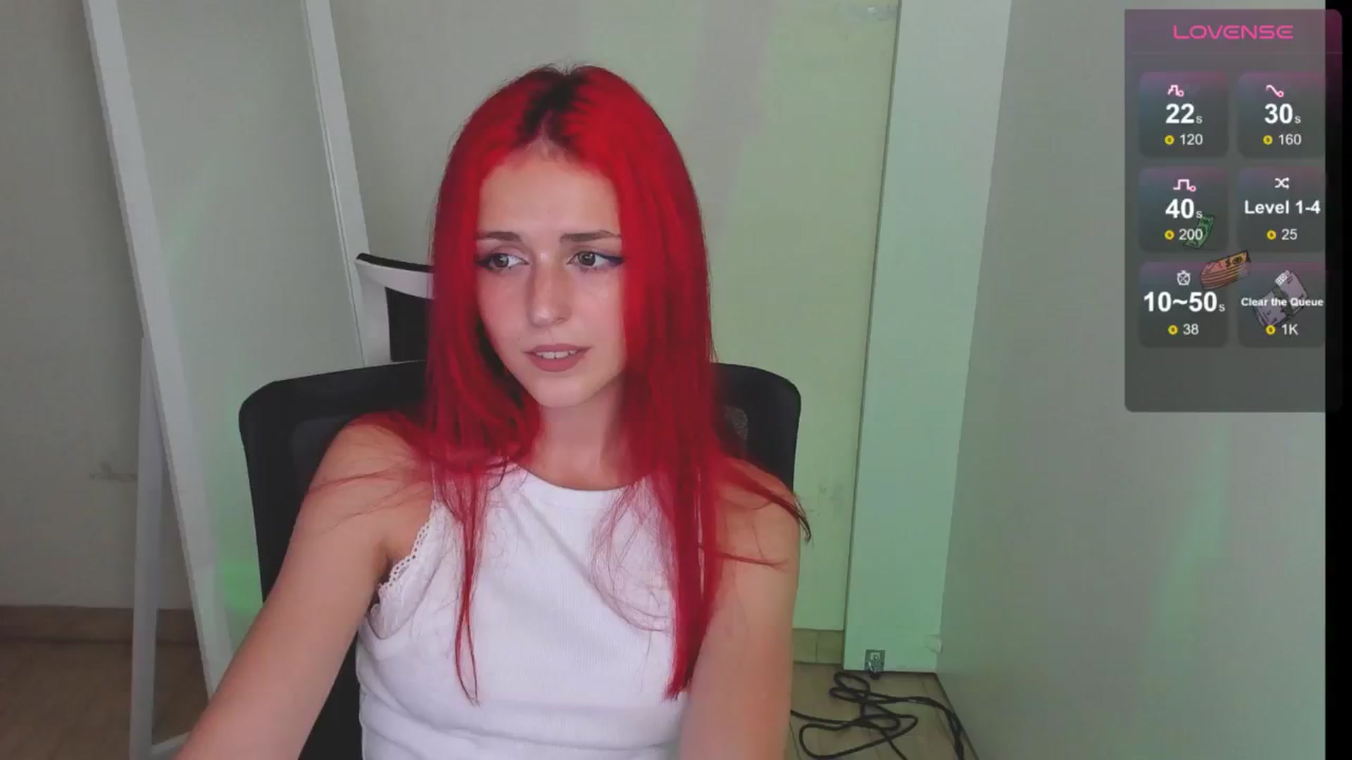 Gallery image thumbnail from Lurenn's myfreecams stream on, 08/08/2024, 21:27 image 6 of 20
