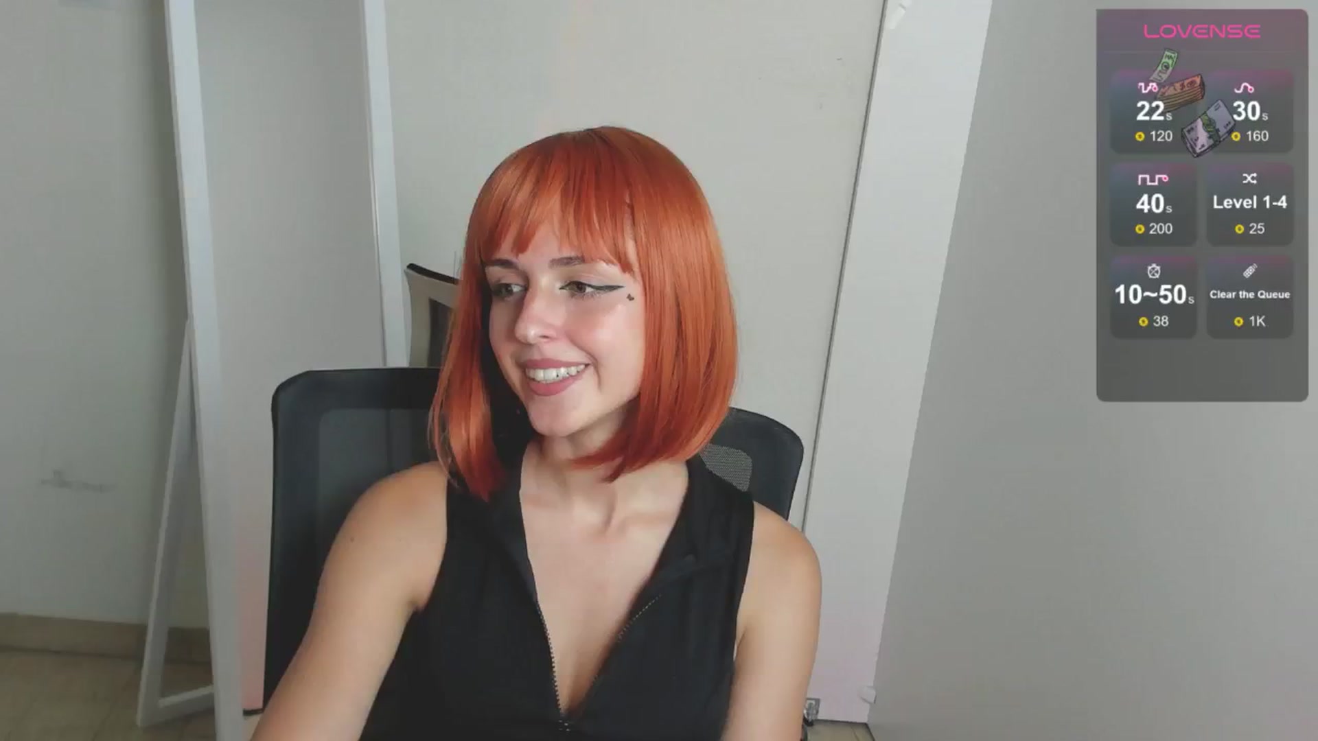 Gallery image thumbnail from Lurenn's myfreecams stream on, 08/11/2024, 12:08 image 1 of 20