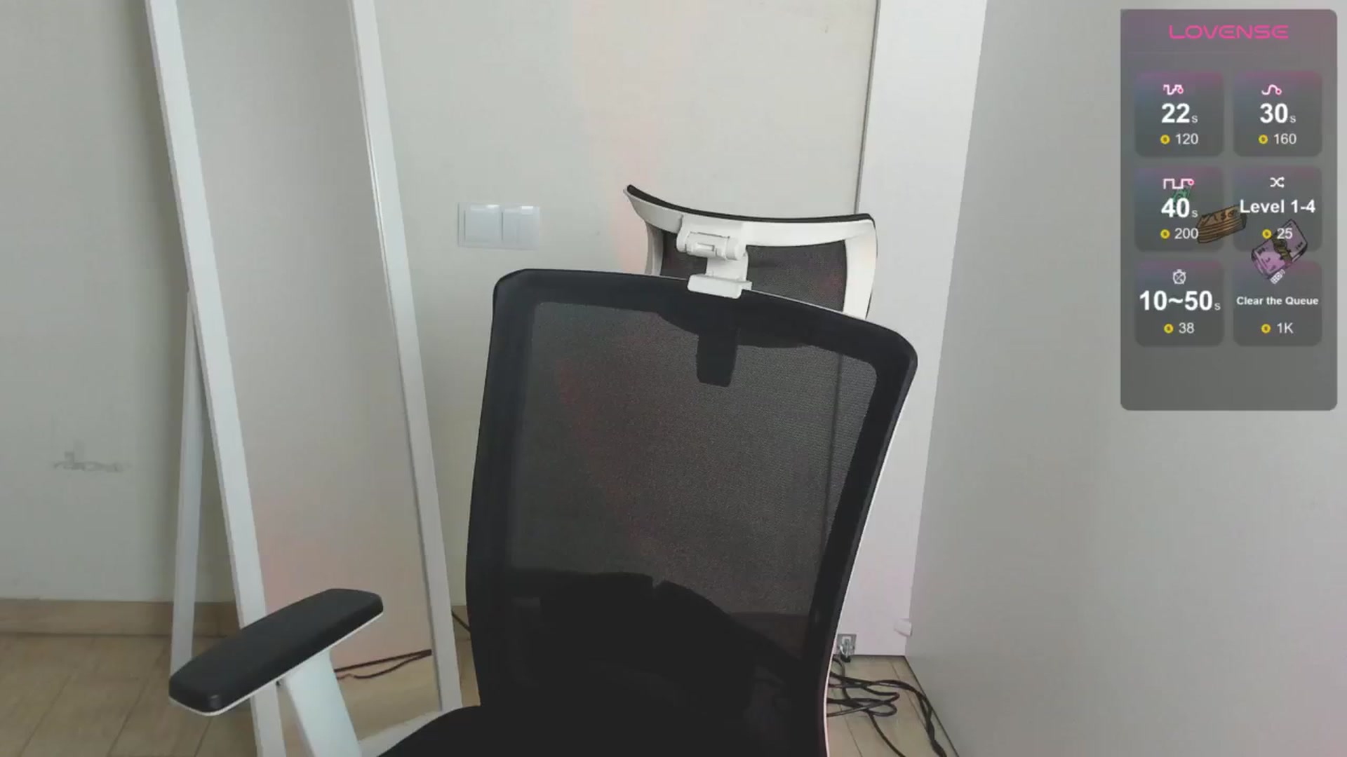 Gallery image thumbnail from Lurenn's myfreecams stream on, 08/11/2024, 12:08 image 2 of 20