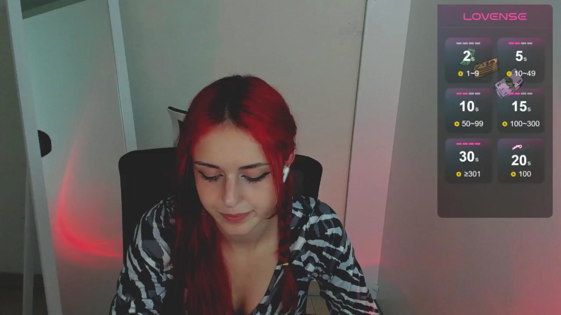 Gallery image thumbnail from Lurenn's myfreecams stream on, 08/16/2024, 22:12 image 13 of 20