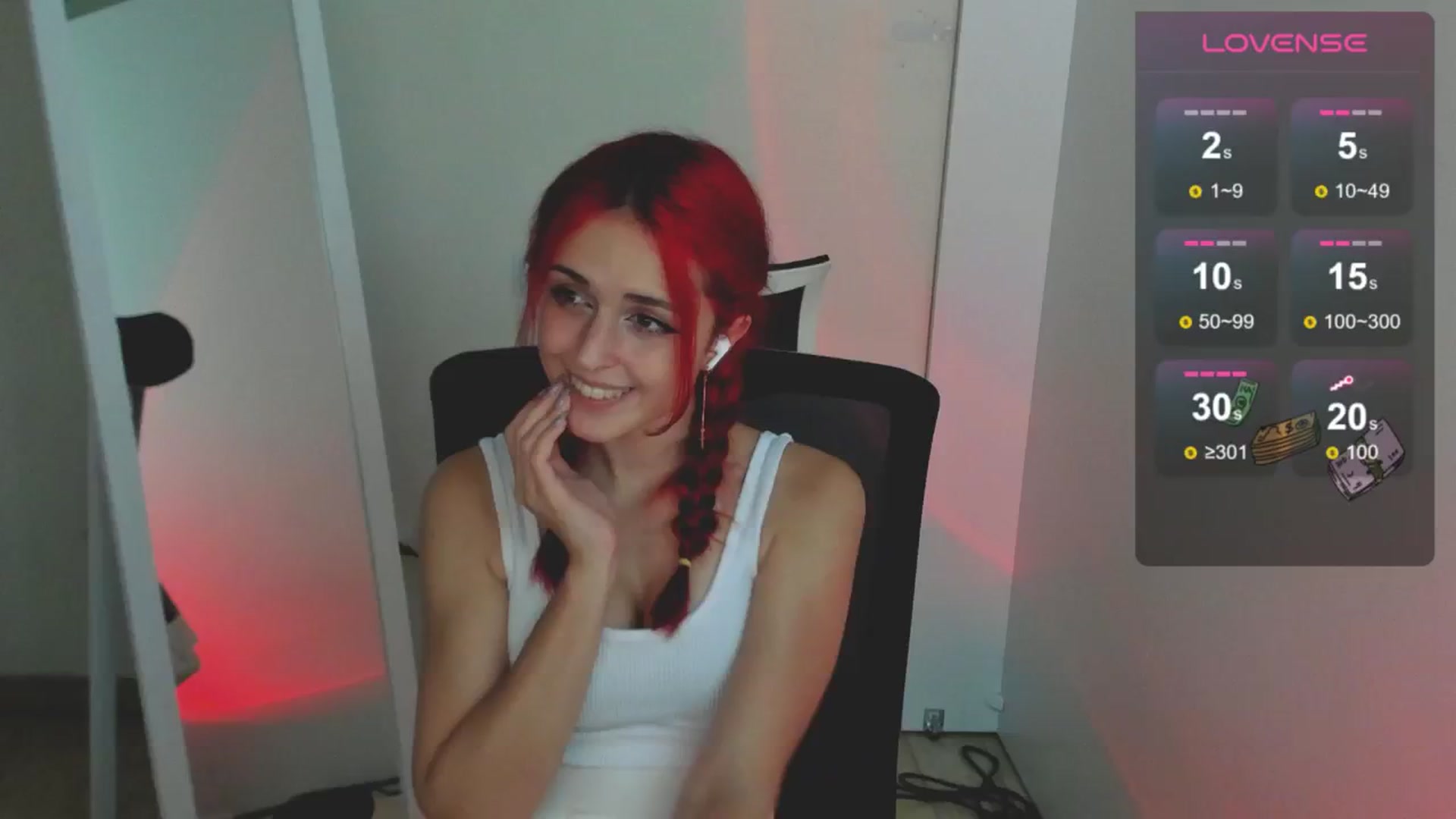 Gallery image thumbnail from Lurenn's myfreecams stream on, 08/17/2024, 24:00 image 4 of 20