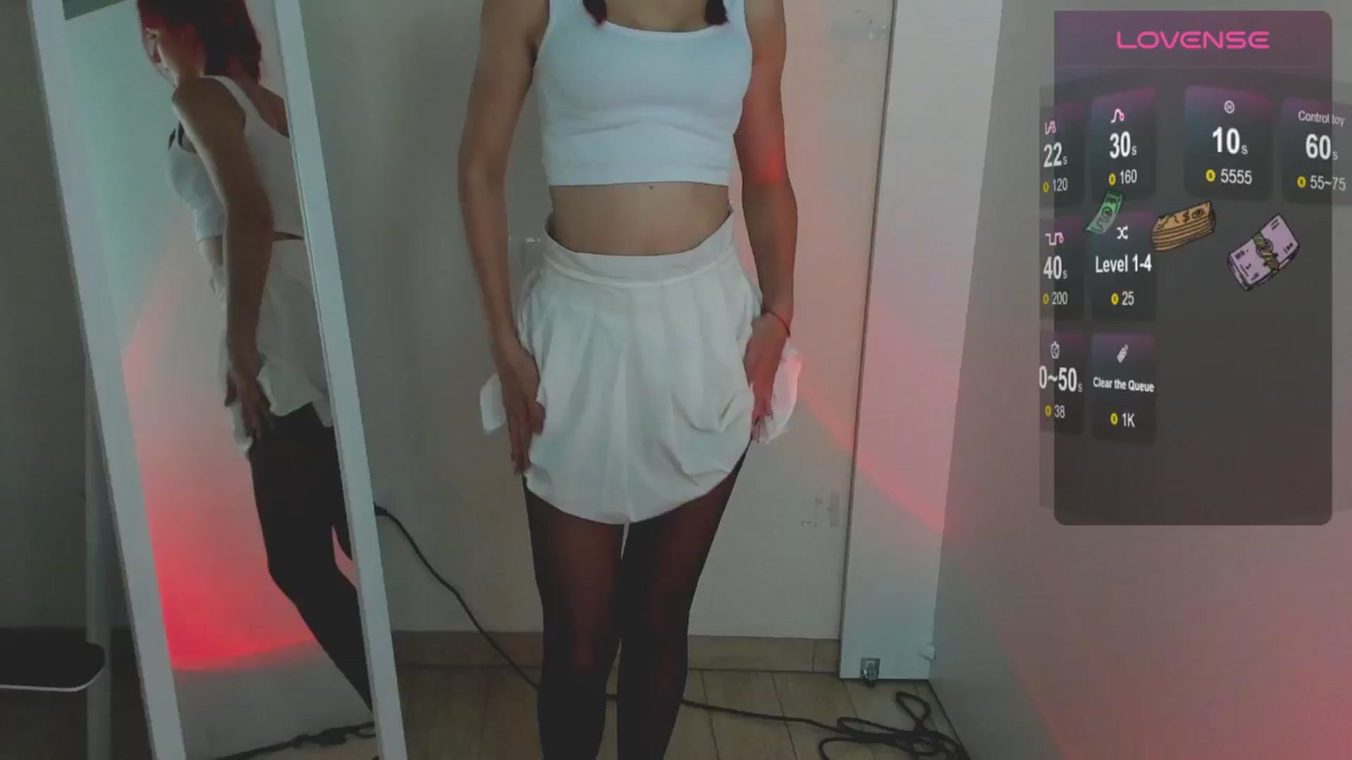 Gallery image thumbnail from Lurenn's myfreecams stream on, 08/17/2024, 24:00 image 13 of 20