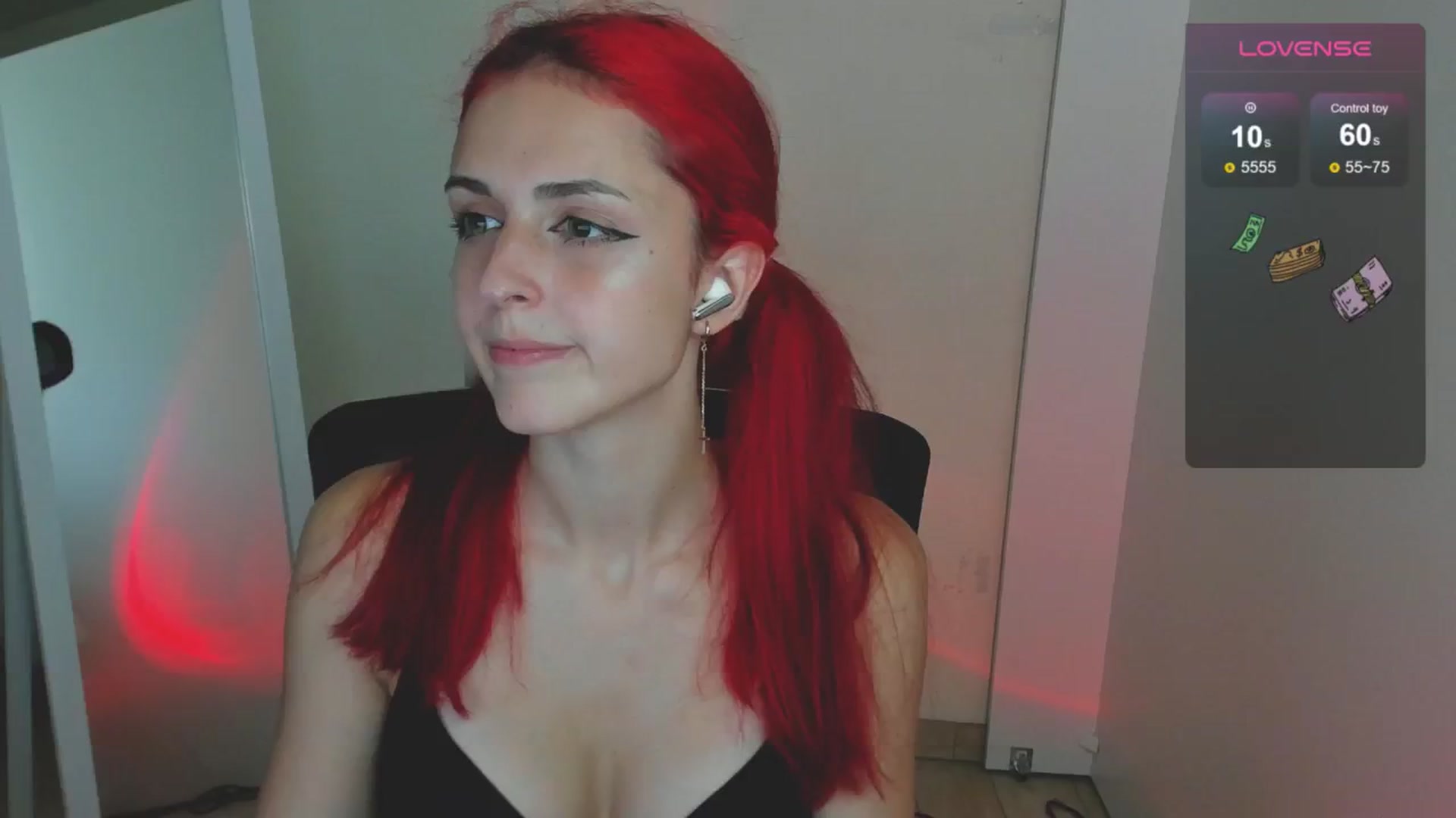 Gallery image thumbnail from Lurenn's myfreecams stream on, 08/18/2024, 13:35 image 5 of 20