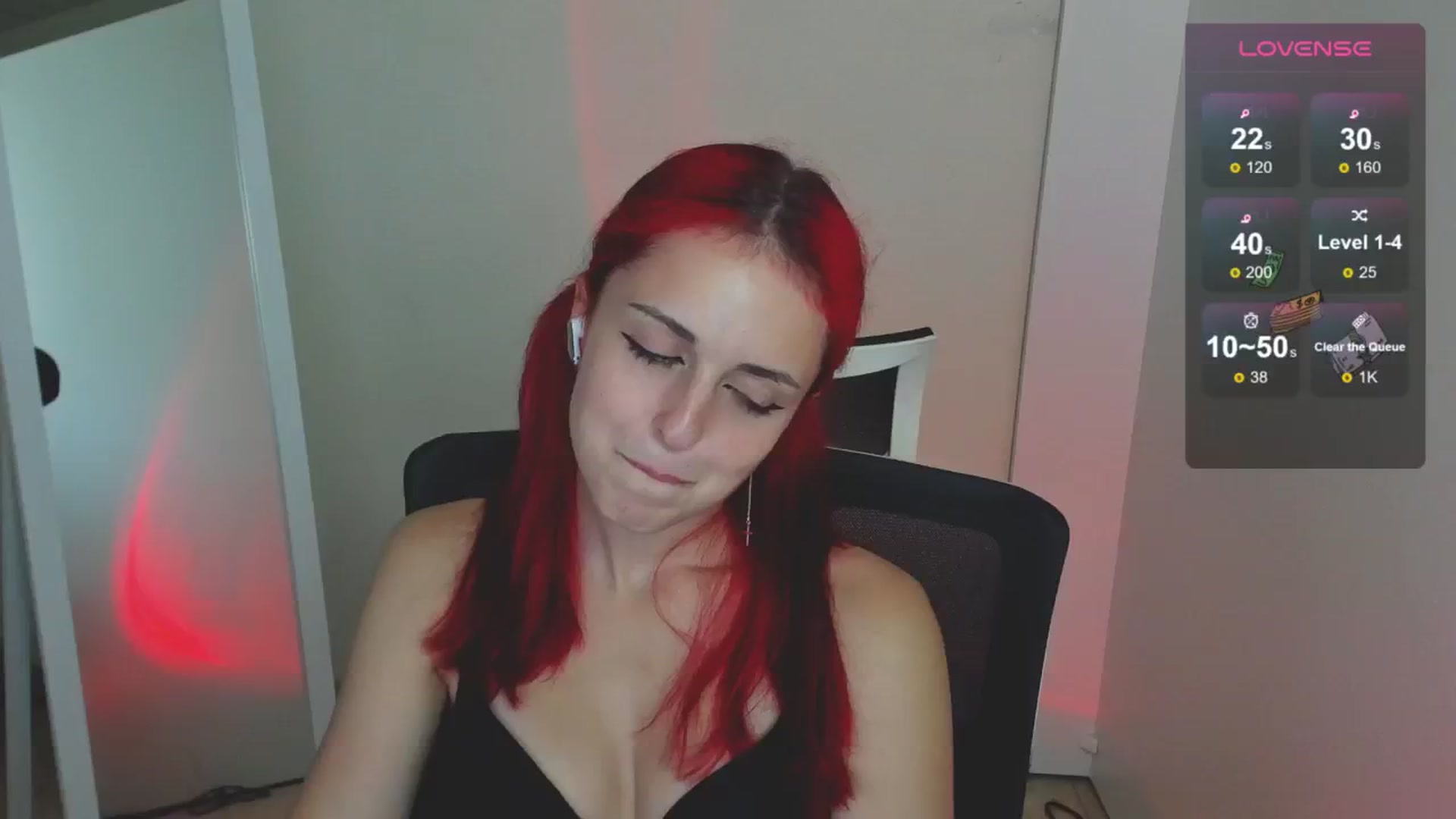 Gallery image thumbnail from Lurenn's myfreecams stream on, 08/18/2024, 13:35 image 16 of 20
