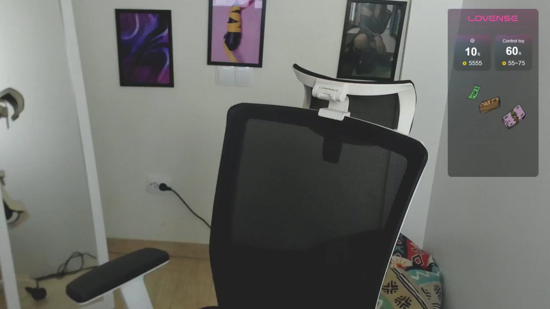 Gallery image thumbnail from Lurenn's myfreecams stream on, 08/25/2024, 13:23 image 6 of 20