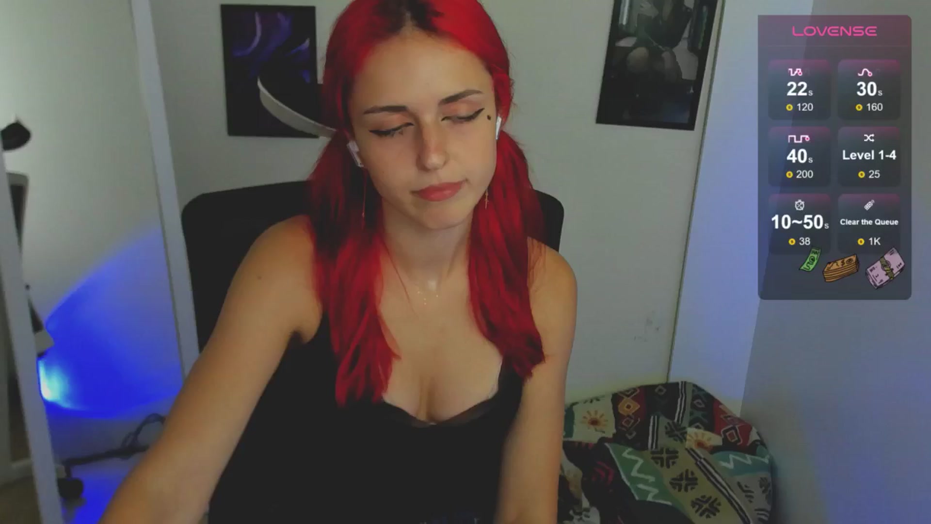 Gallery image thumbnail from Lurenn's myfreecams stream on, 08/25/2024, 18:11 image 8 of 20