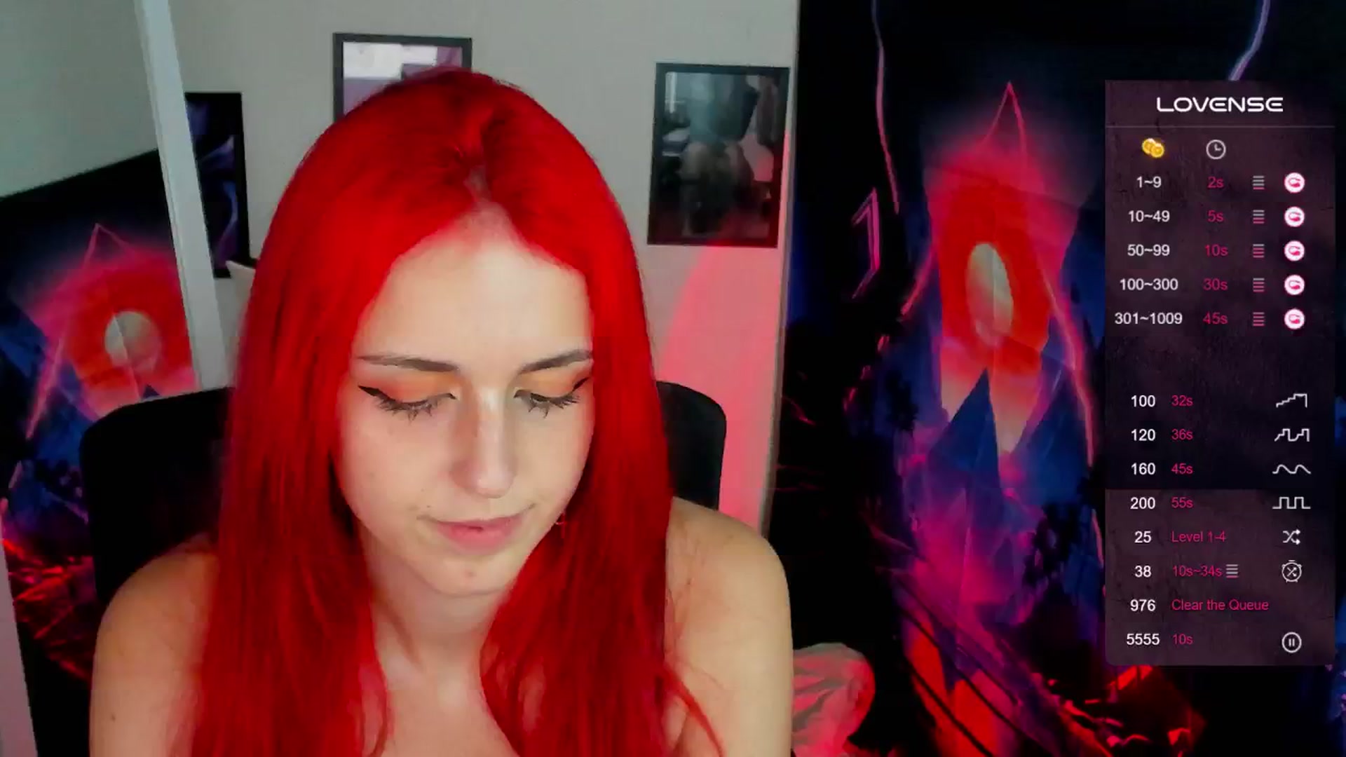 Gallery image thumbnail from Lurenn's myfreecams stream on, 09/18/2024, 24:02 image 17 of 20