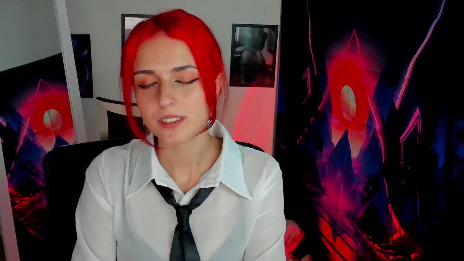 Gallery image thumbnail from Lurenn's myfreecams stream on, 09/18/2024, 24:02 image 1 of 20