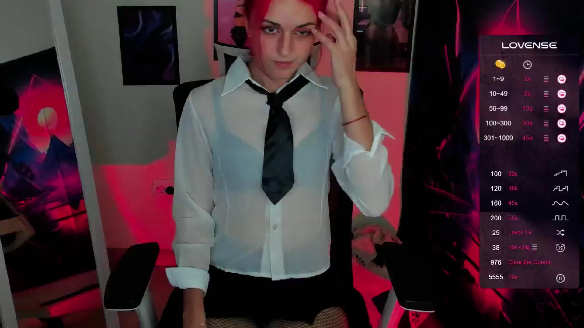 Gallery image thumbnail from Lurenn's myfreecams stream on, 09/18/2024, 21:22 image 12 of 20